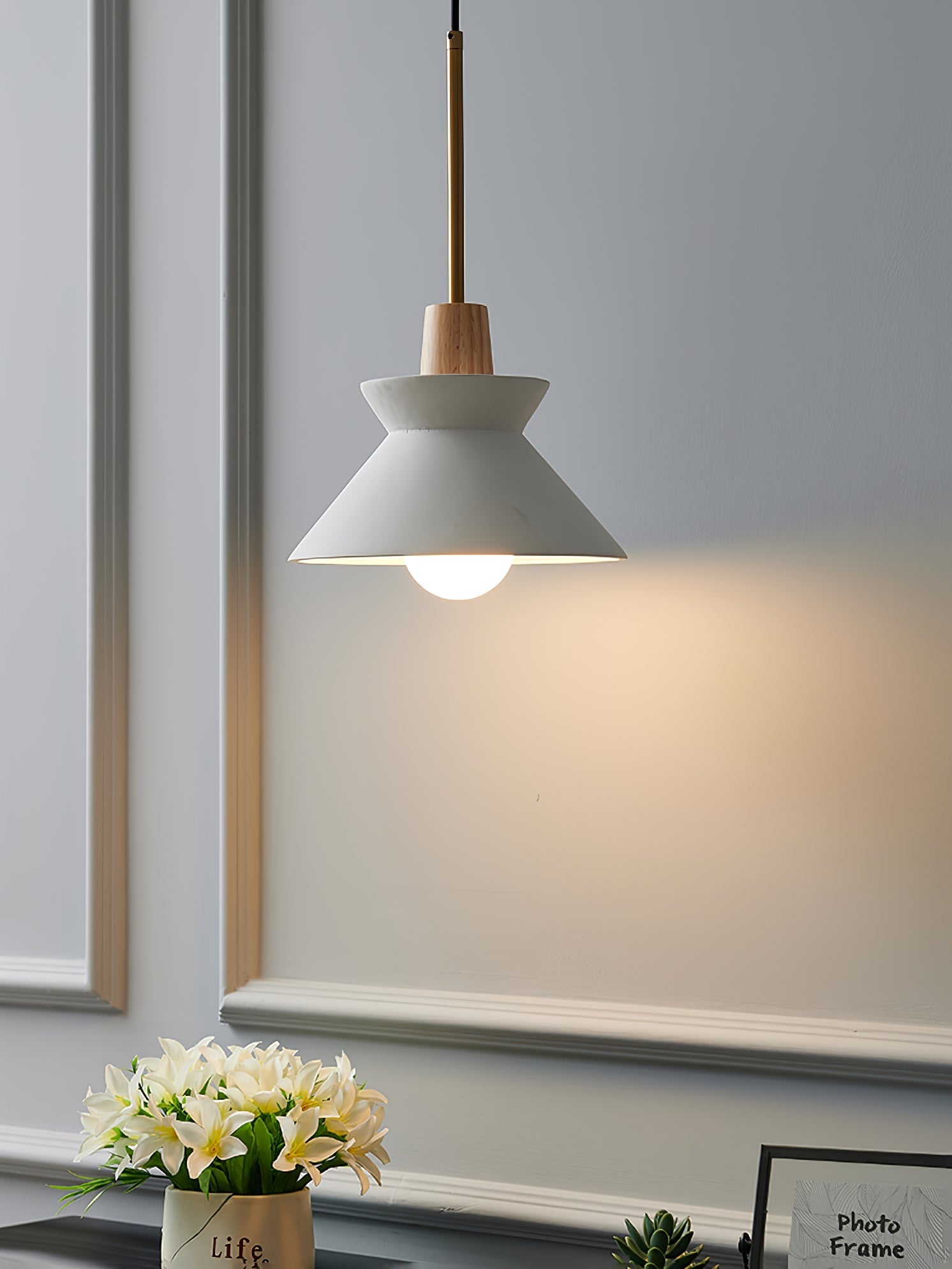 Upao Cone Pendant Light