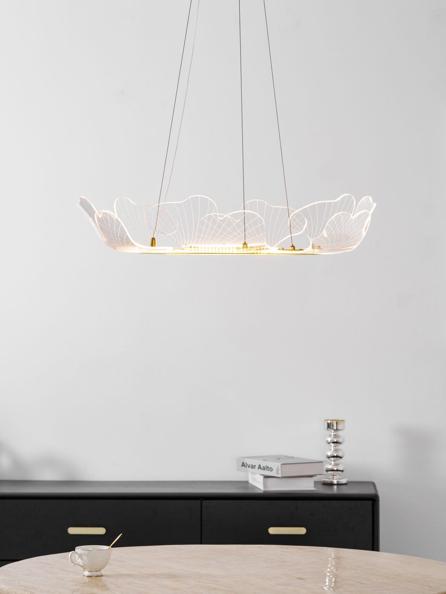 Bavelora Leaf Chandelier
