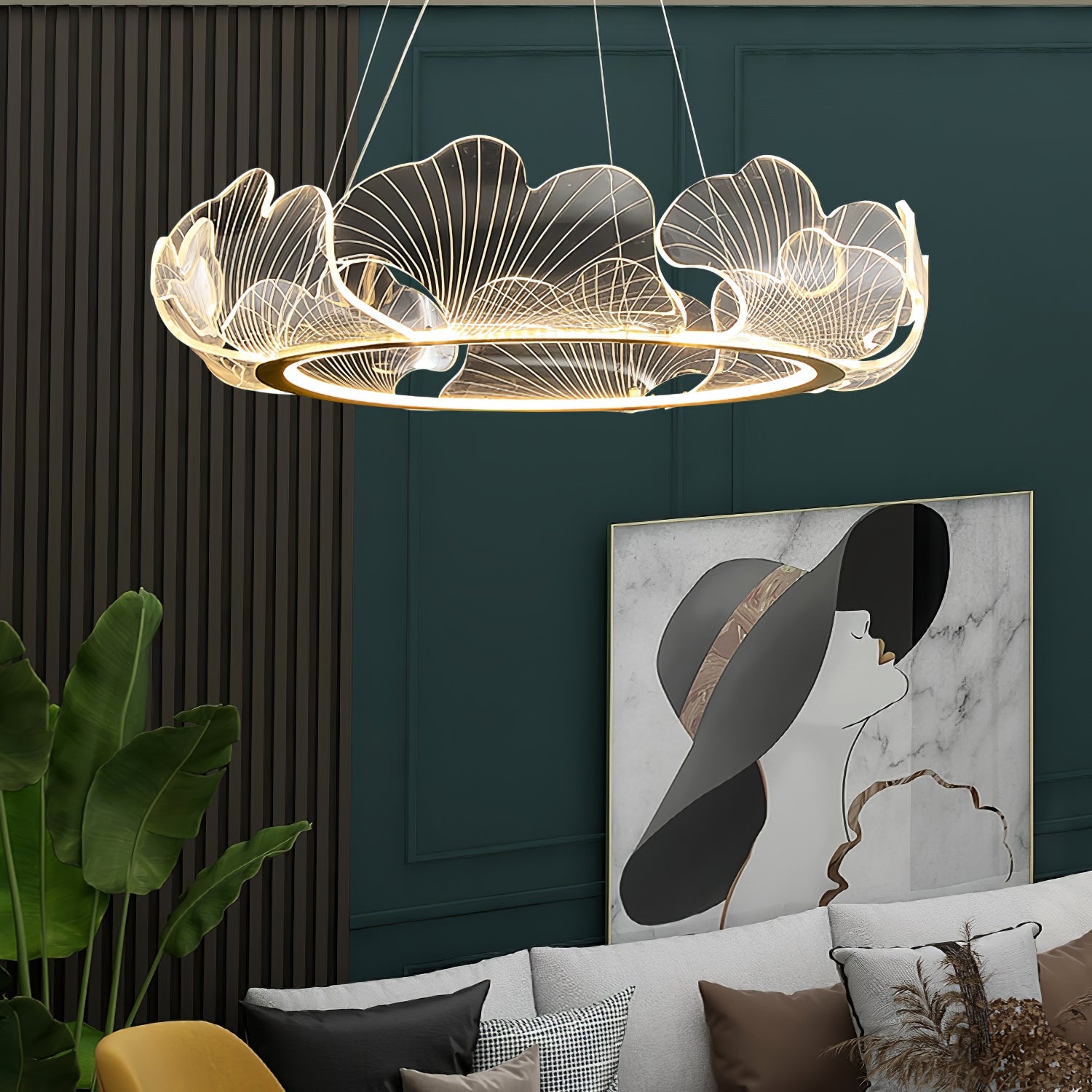 Bavelora Leaf Chandelier