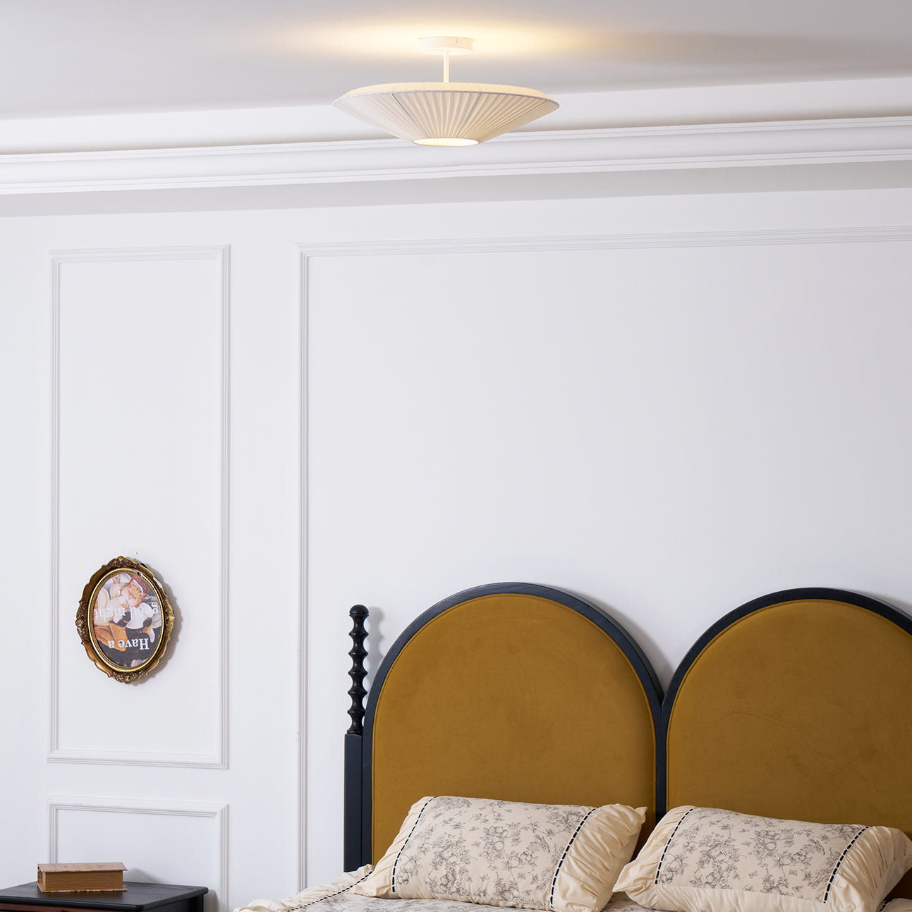 Arenyn Round Ceiling Light