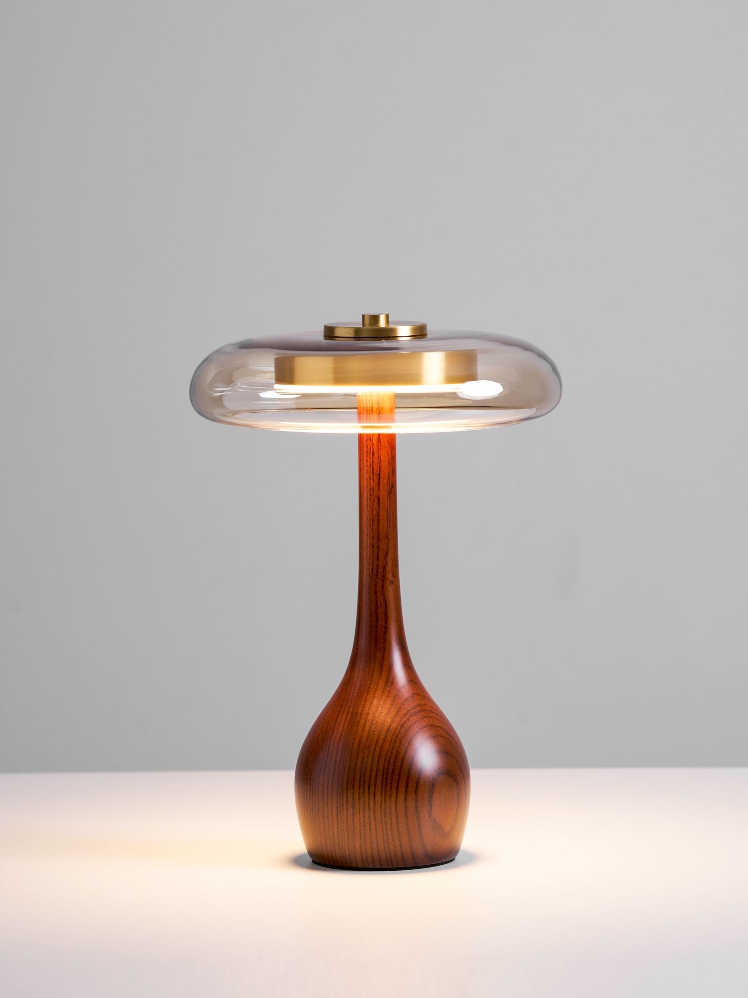 Aravorin Table Lamp