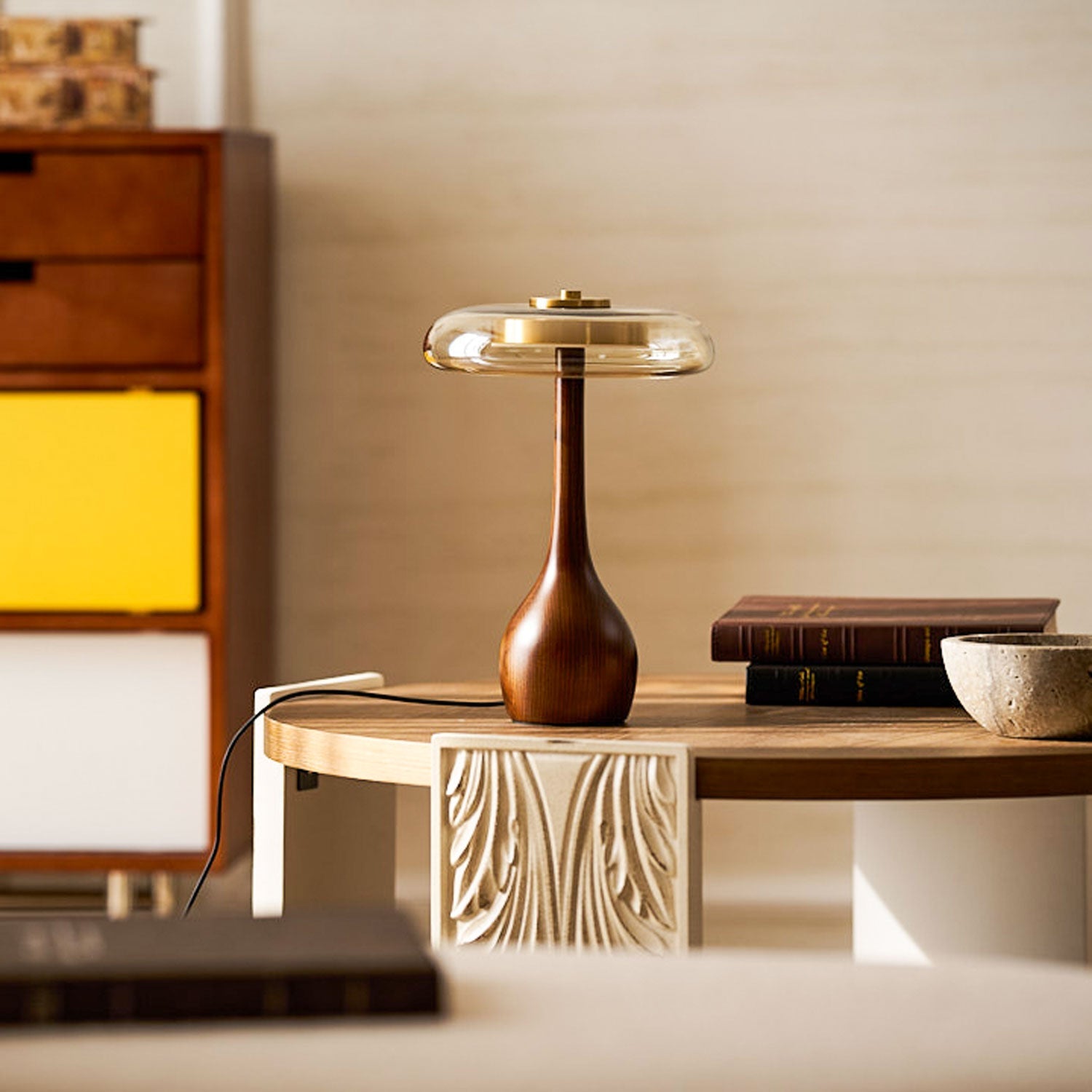 Aravorin Table Lamp