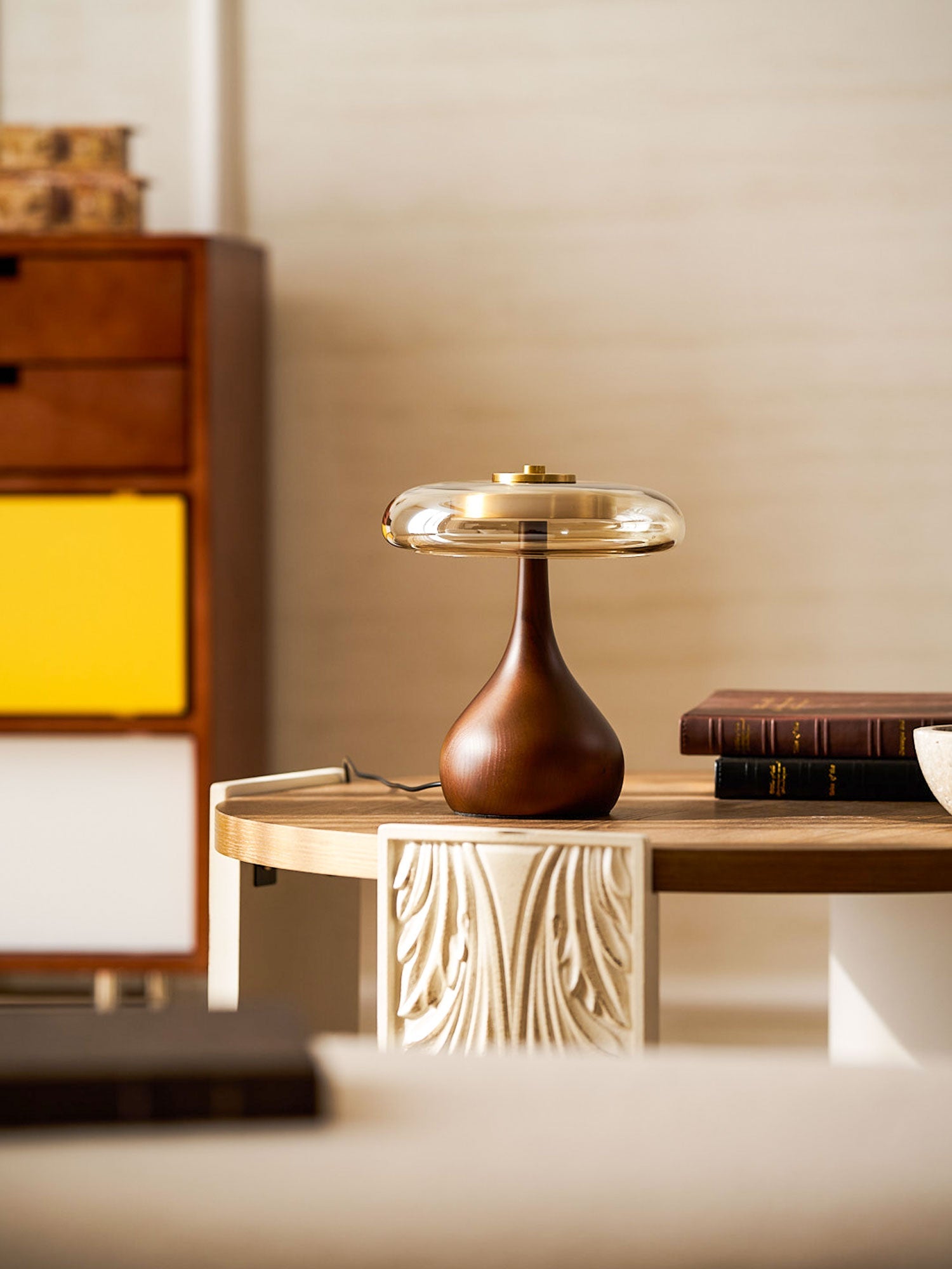 Aravorin Table Lamp