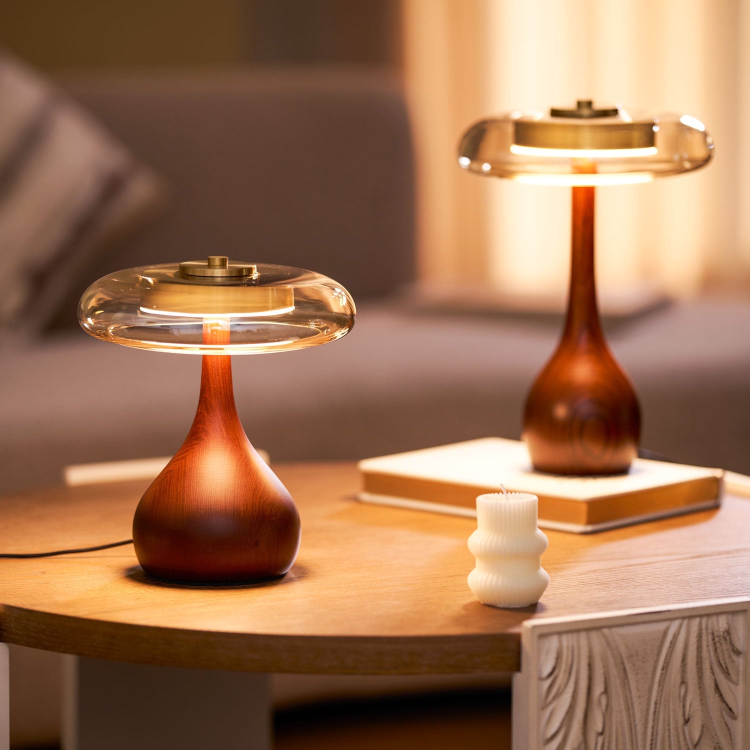 Aravorin Table Lamp