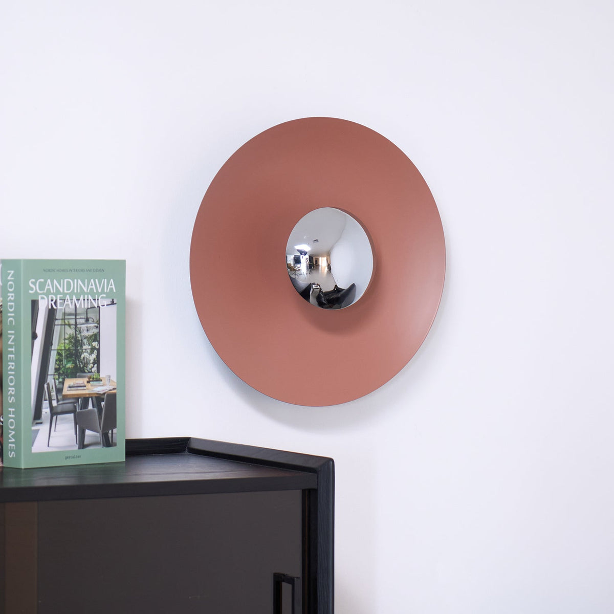 Simplicity Glow Wall Light – detail 7