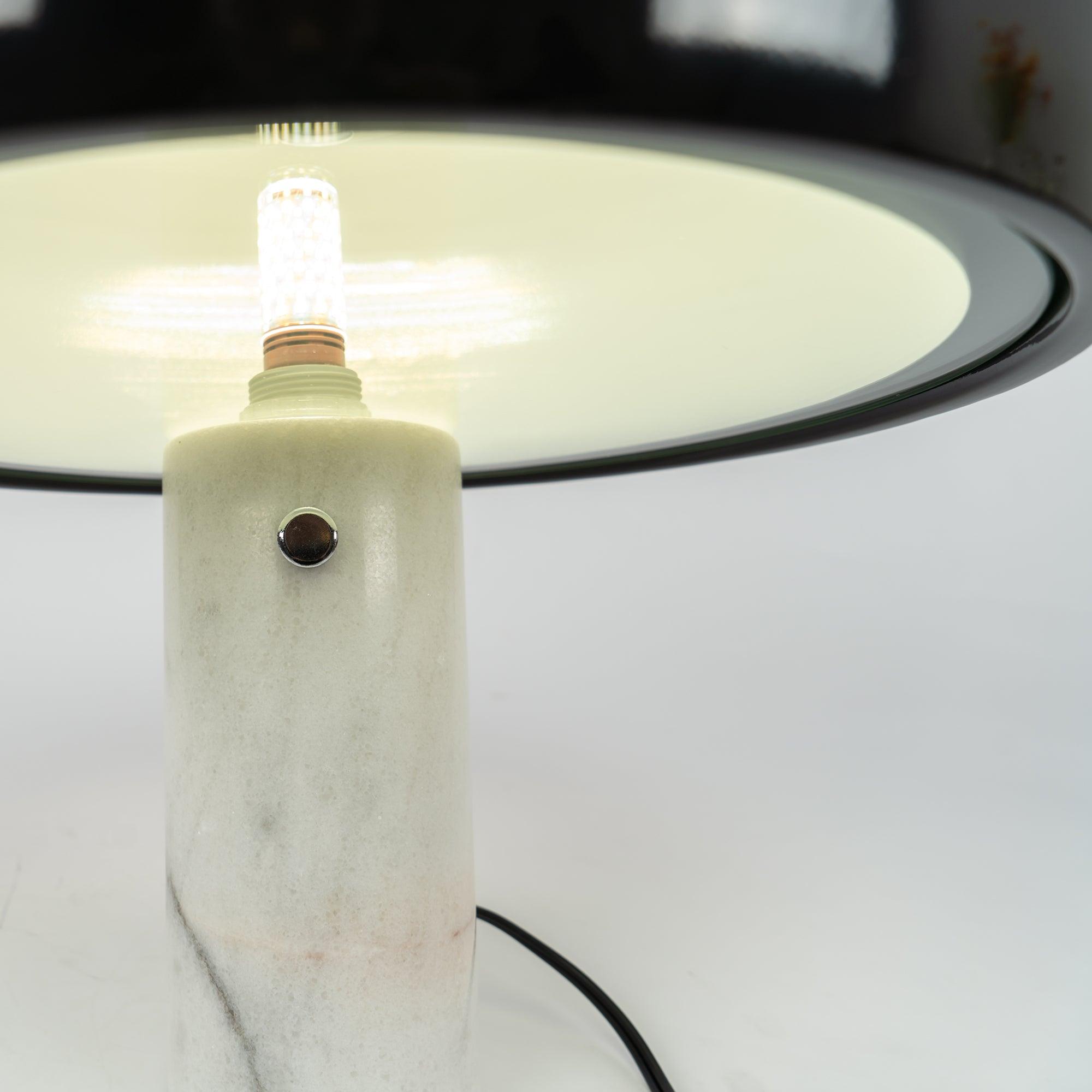 Ivoro Table Lamp
