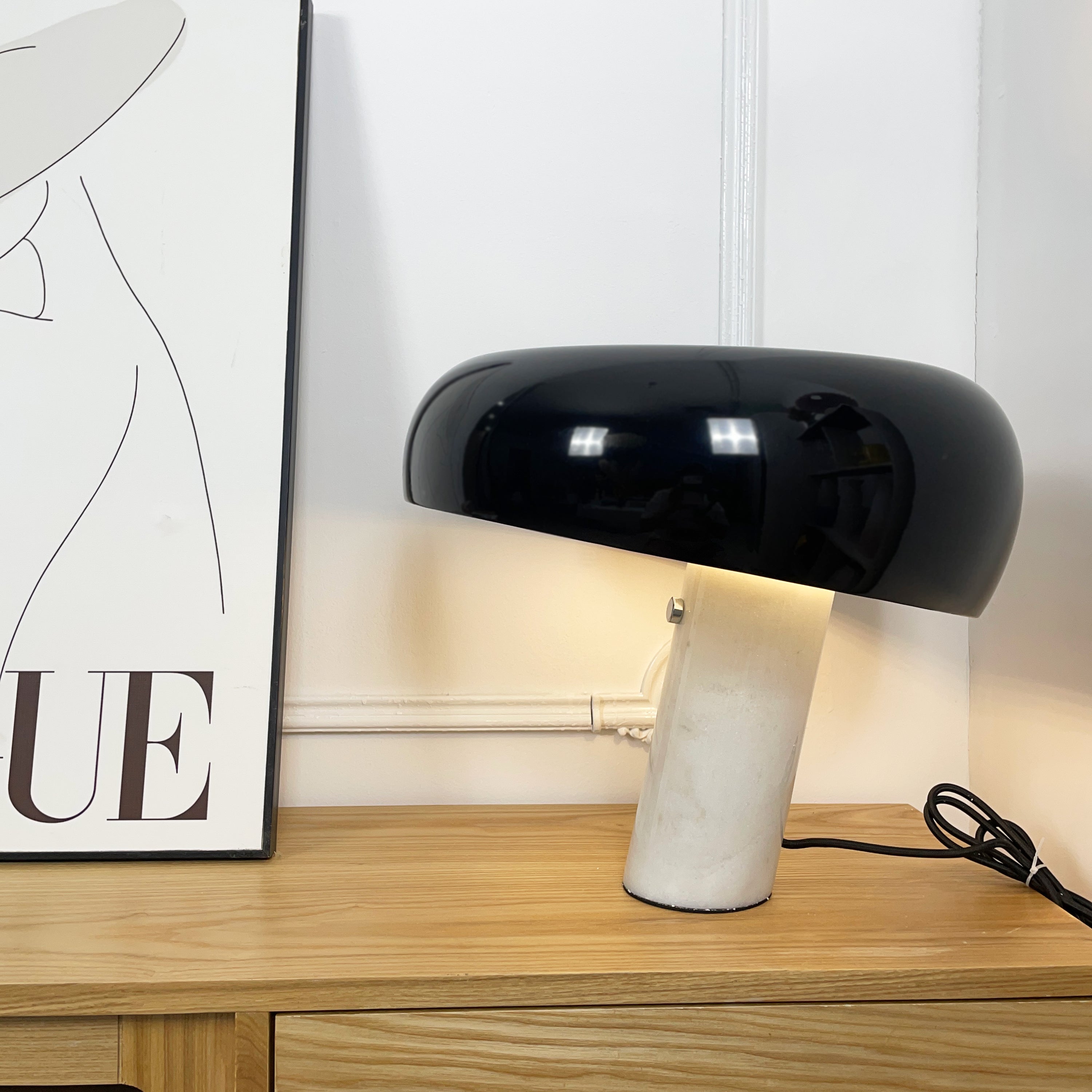 Ivoro Table Lamp