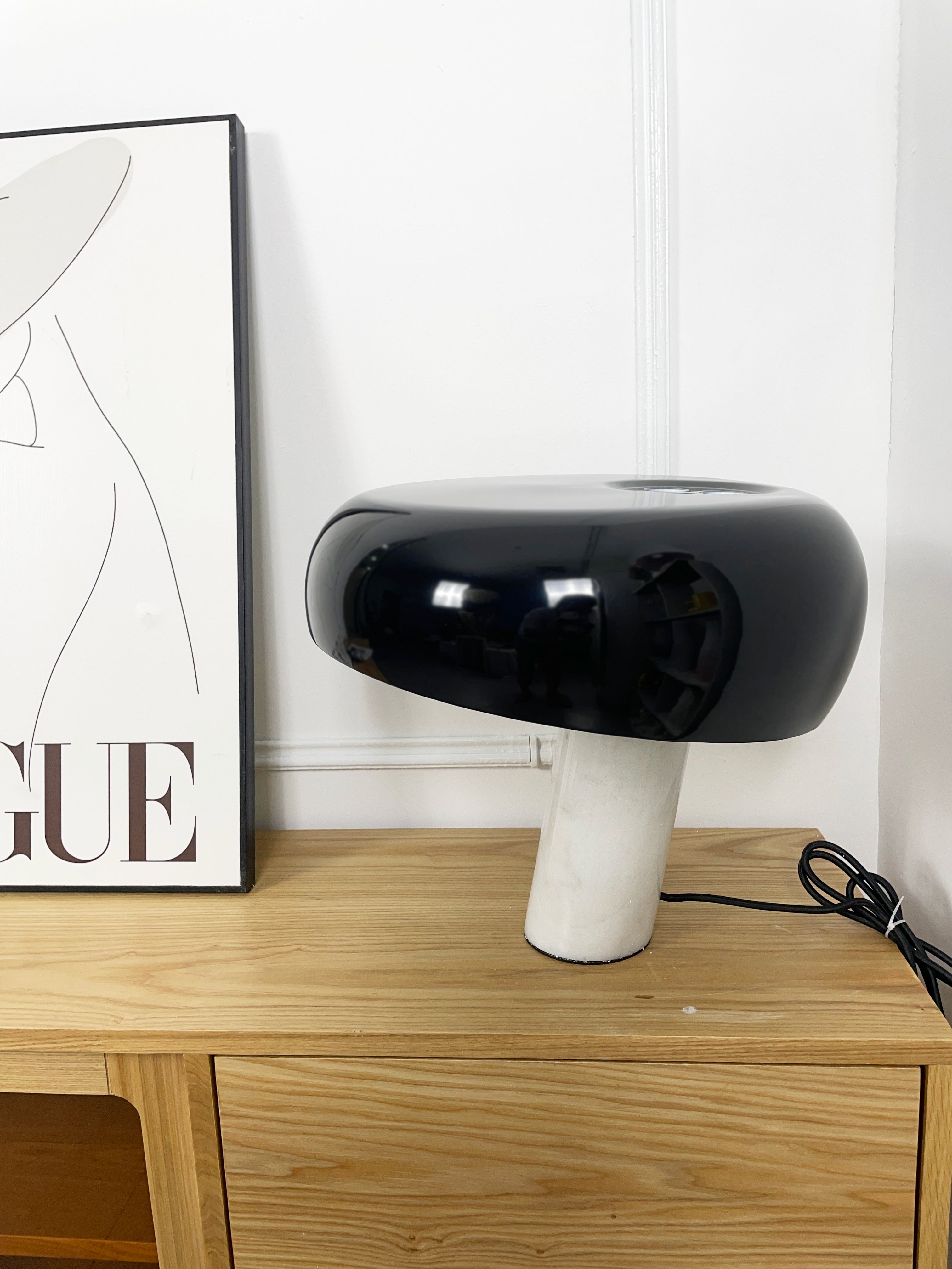 Ivoro Table Lamp