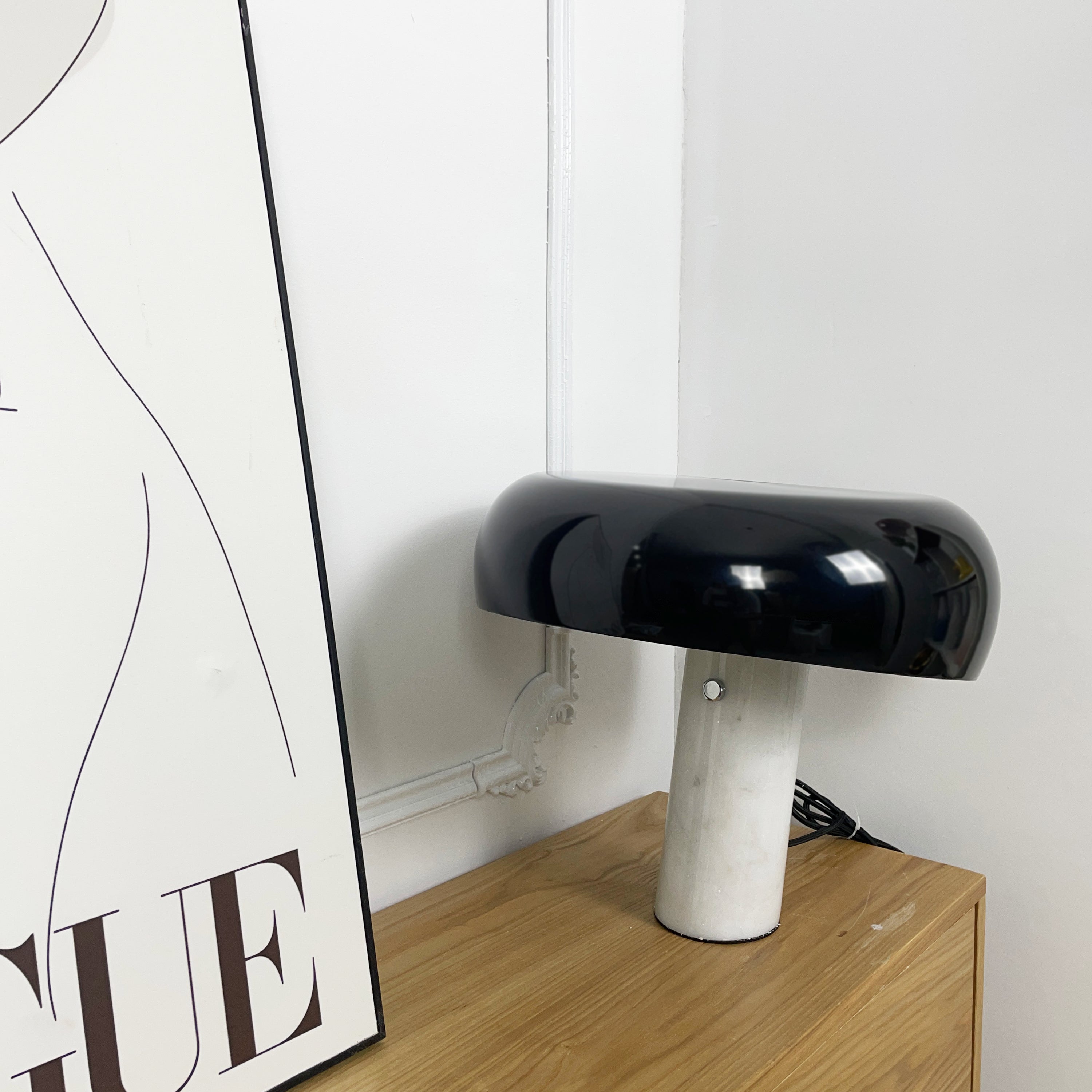 Ivoro Table Lamp