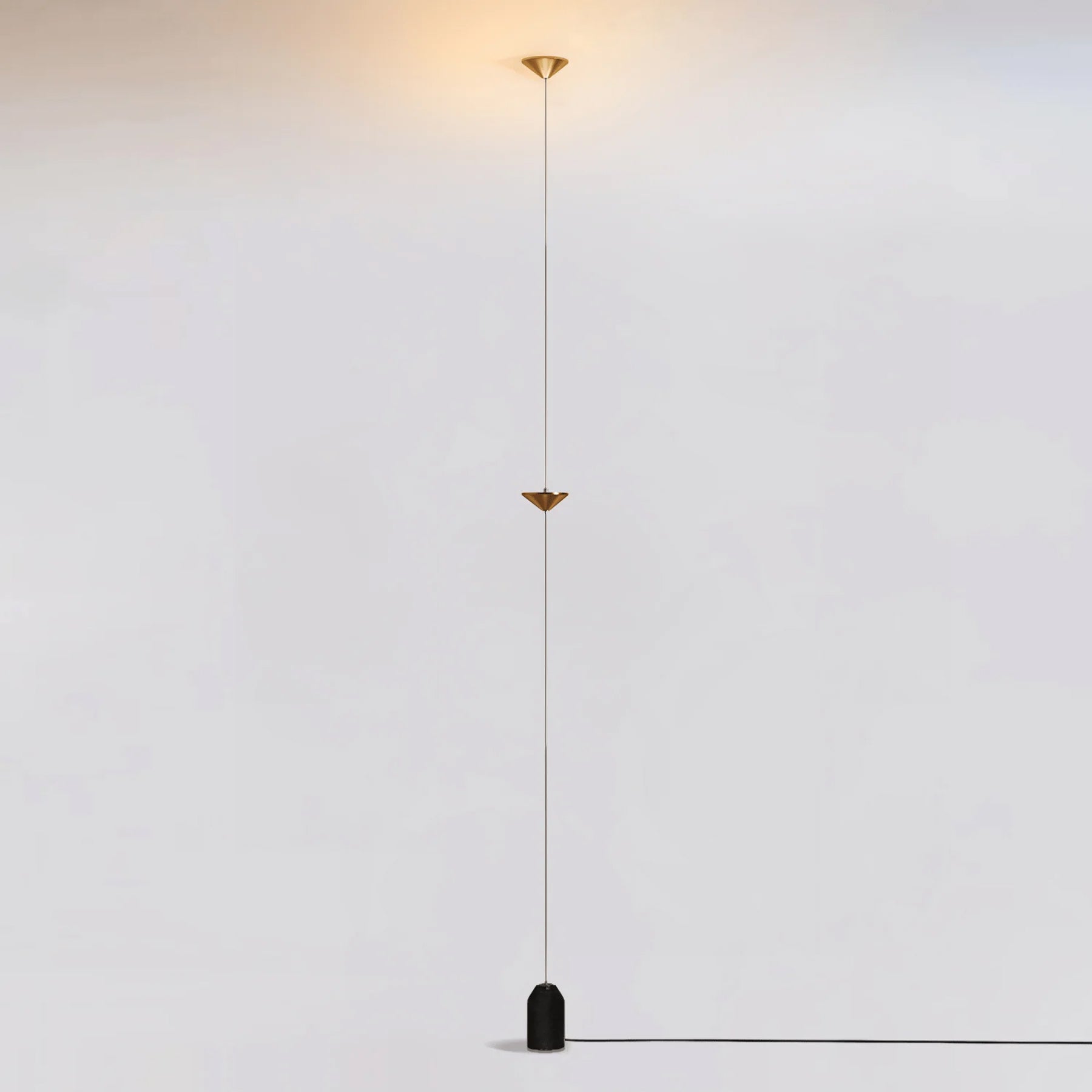 Alirya Cone Floor To Ceiling Lamp