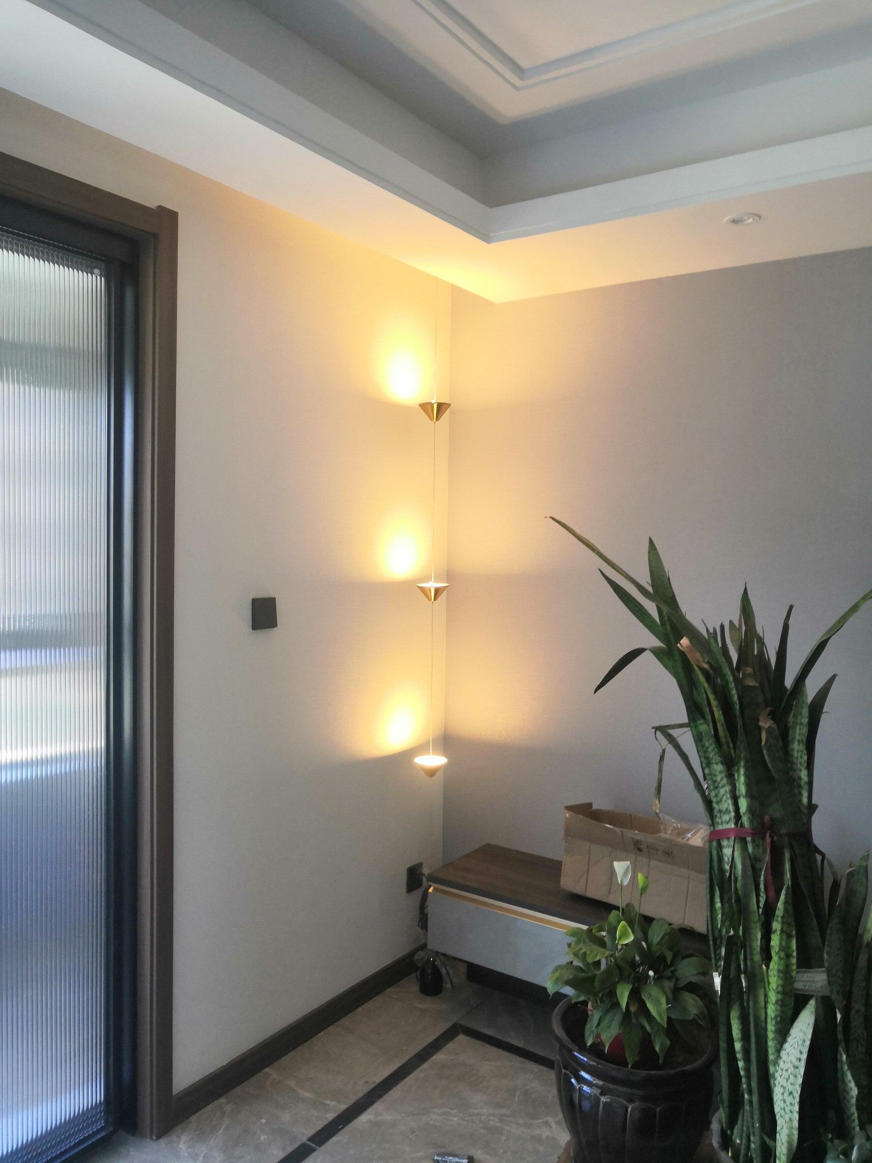 Alirya Cone Floor To Ceiling Lamp