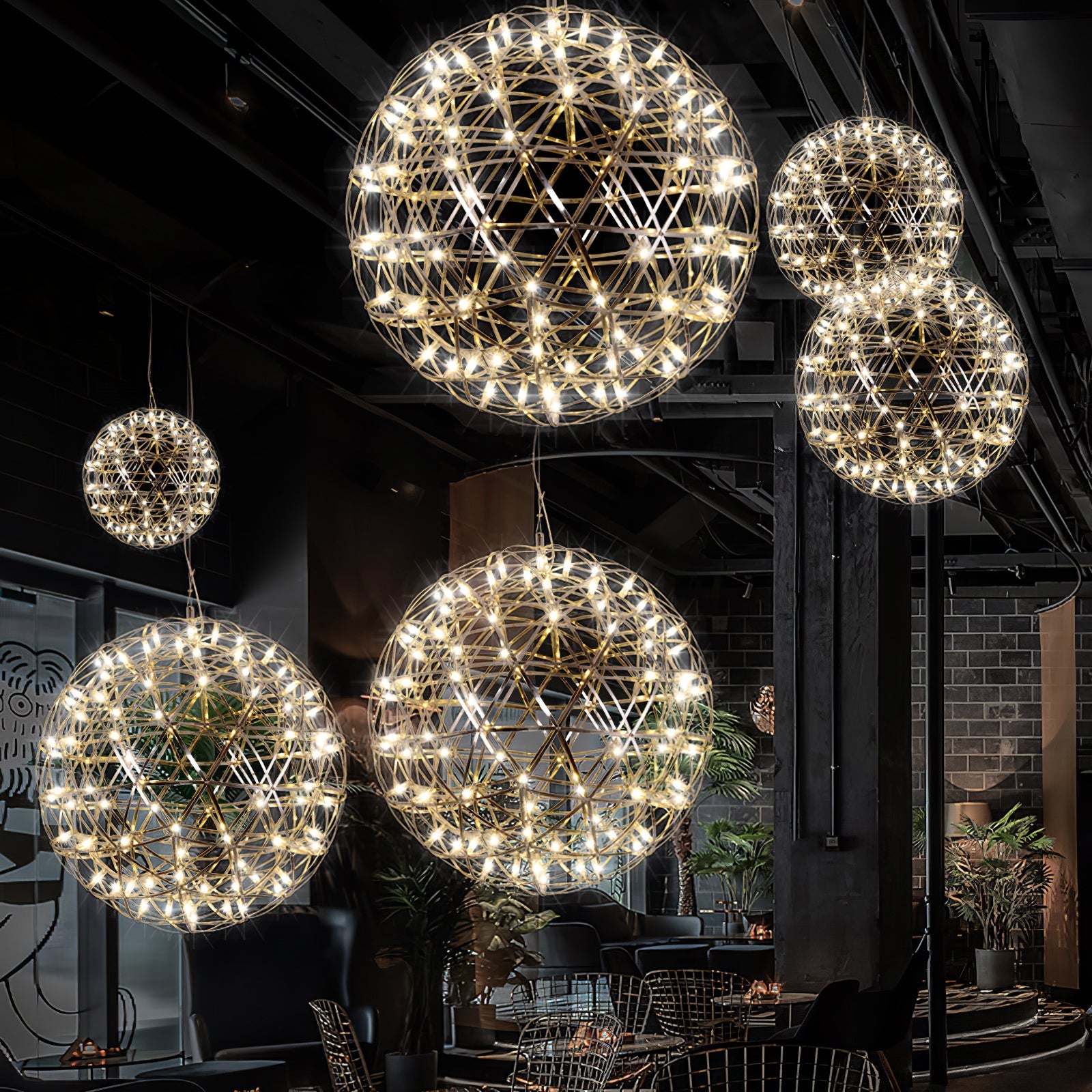 Unia Pendant Light