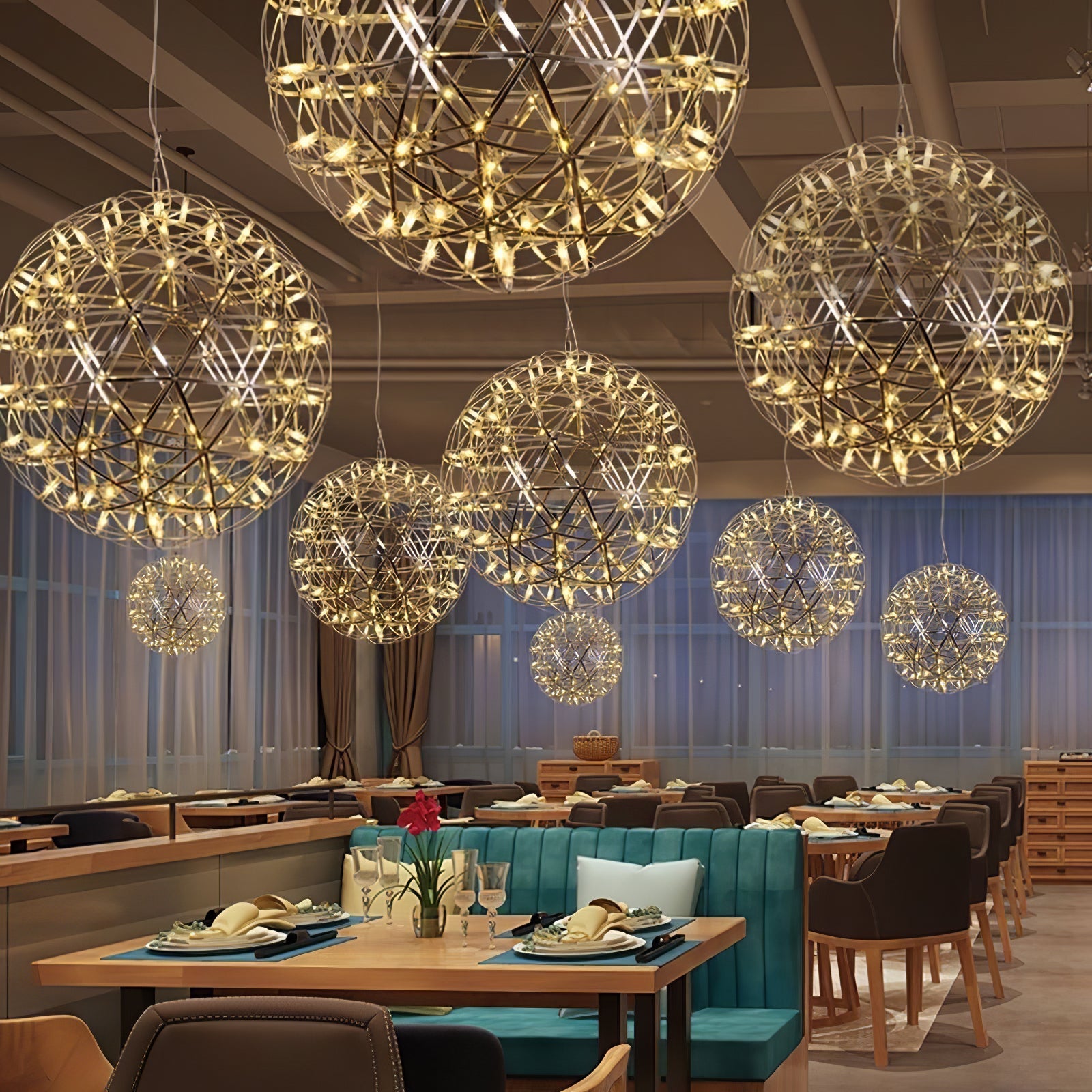 Unia Pendant Light