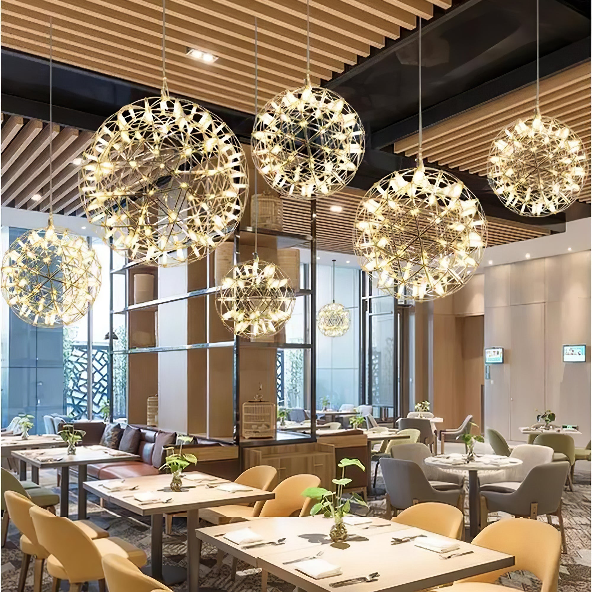Unia Pendant Light
