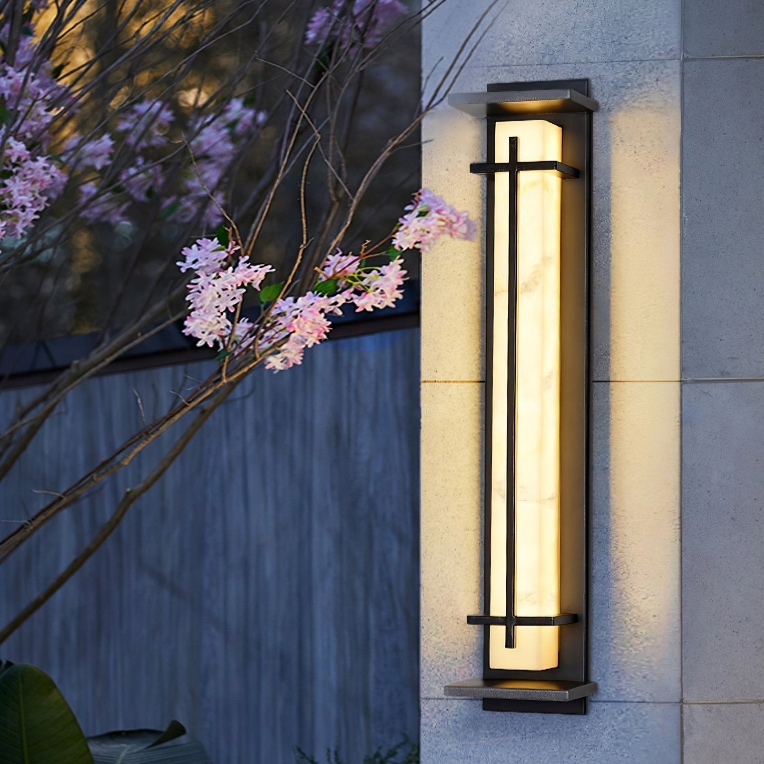 Belorayo Outdoor Wall Light