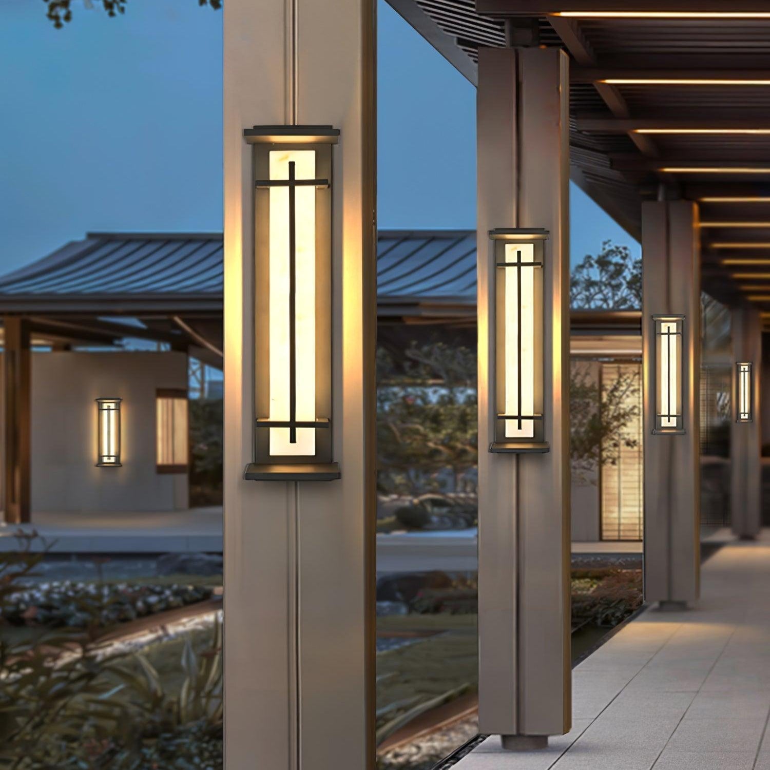 Belorayo Outdoor Wall Light