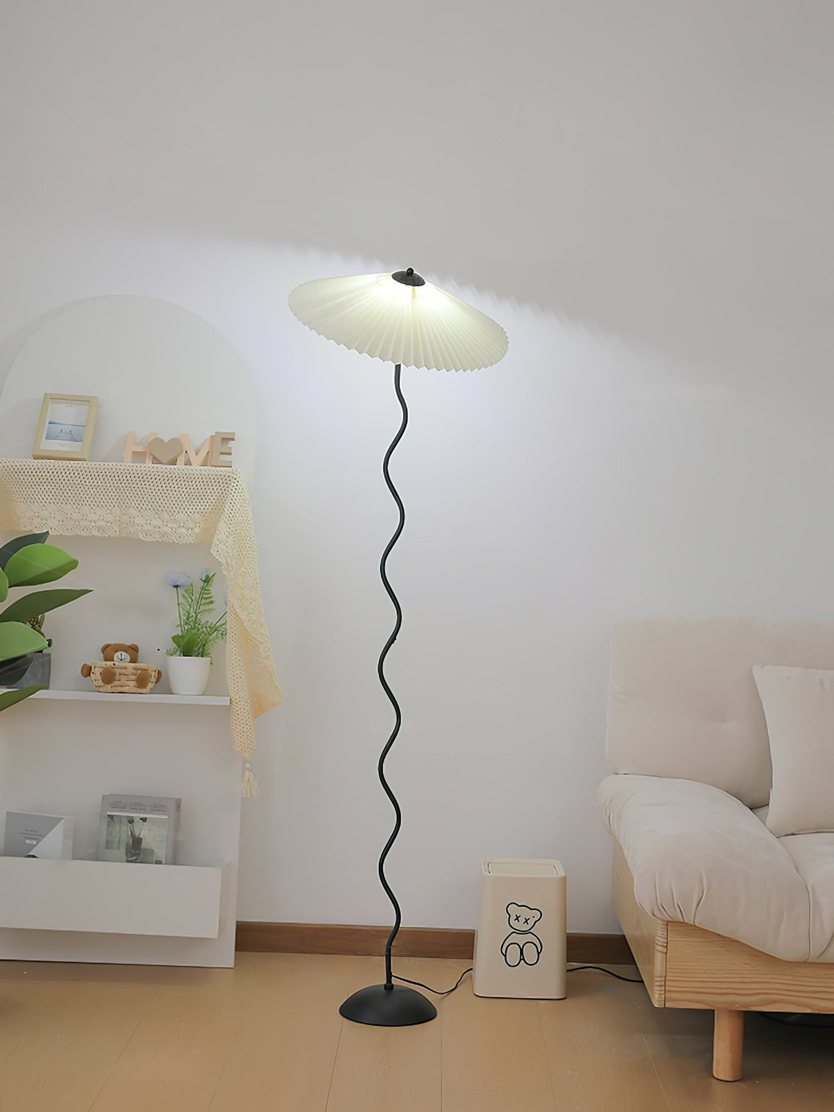 Fatavo Sculptural Floor Lamp