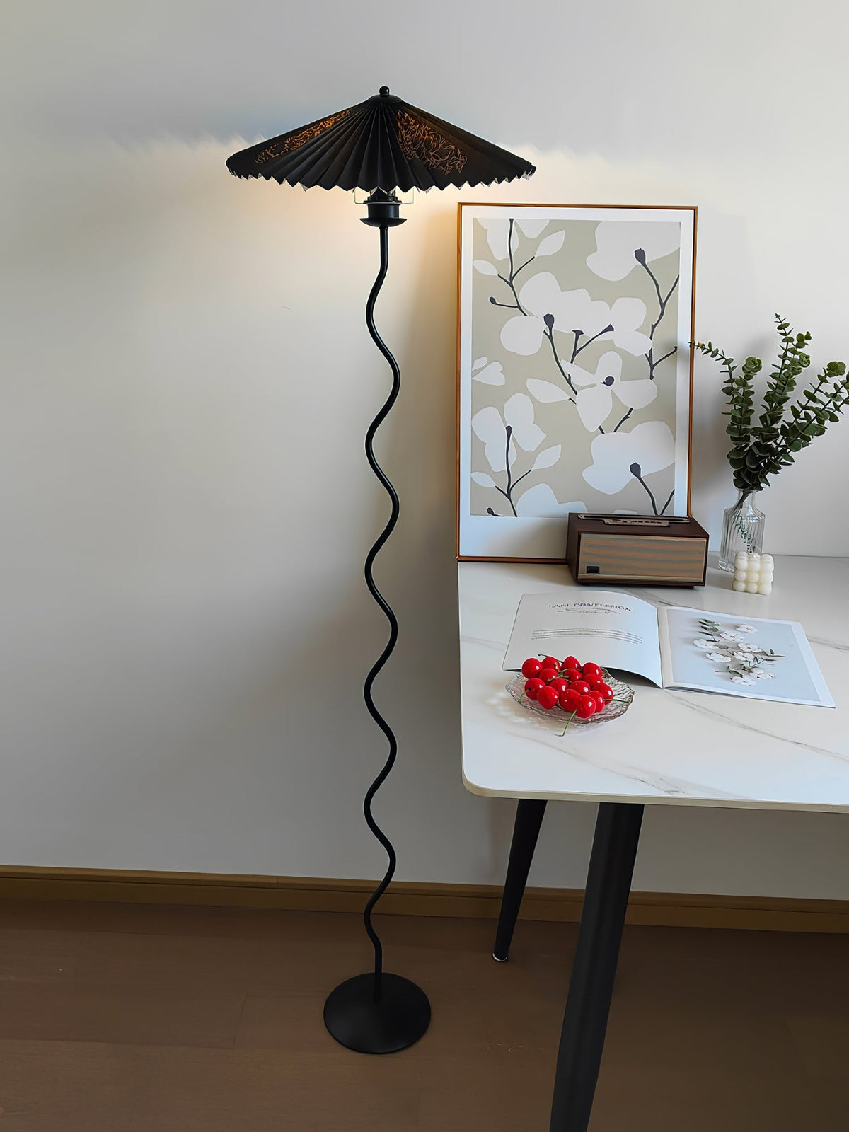 Fatavo Sculptural Floor Lamp