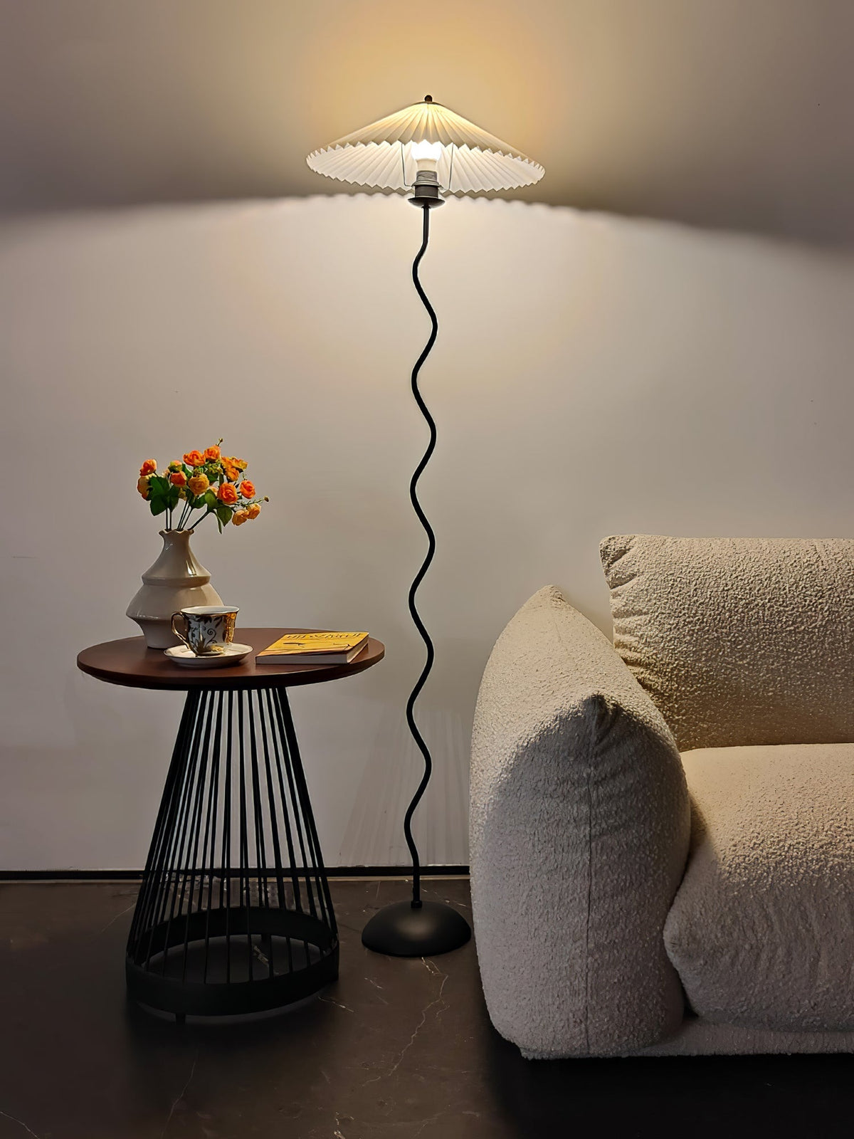 Fatavo Sculptural Floor Lamp