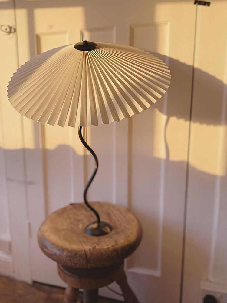 Lorav Wavy Table Lamp