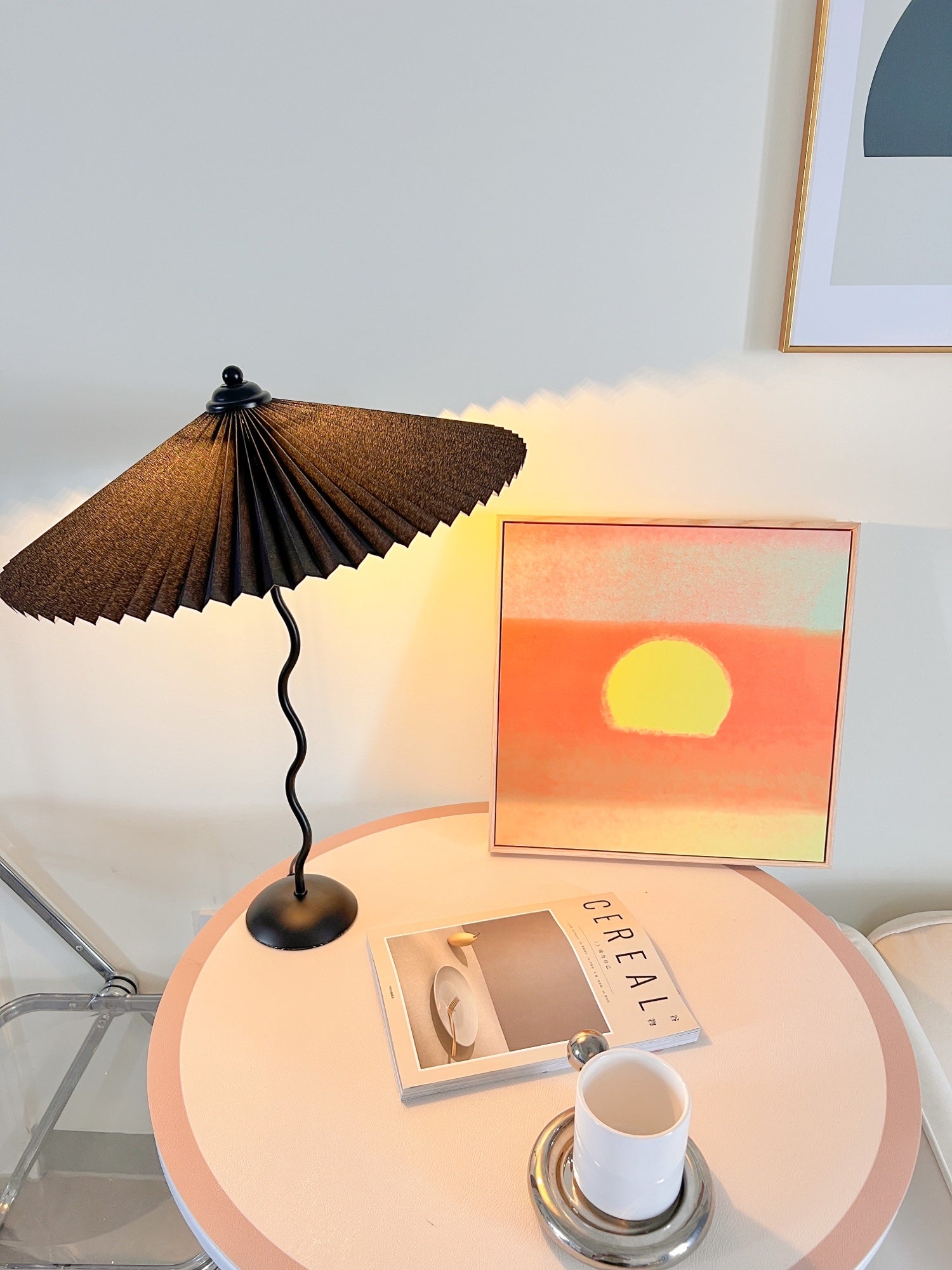 Lorav Wavy Table Lamp