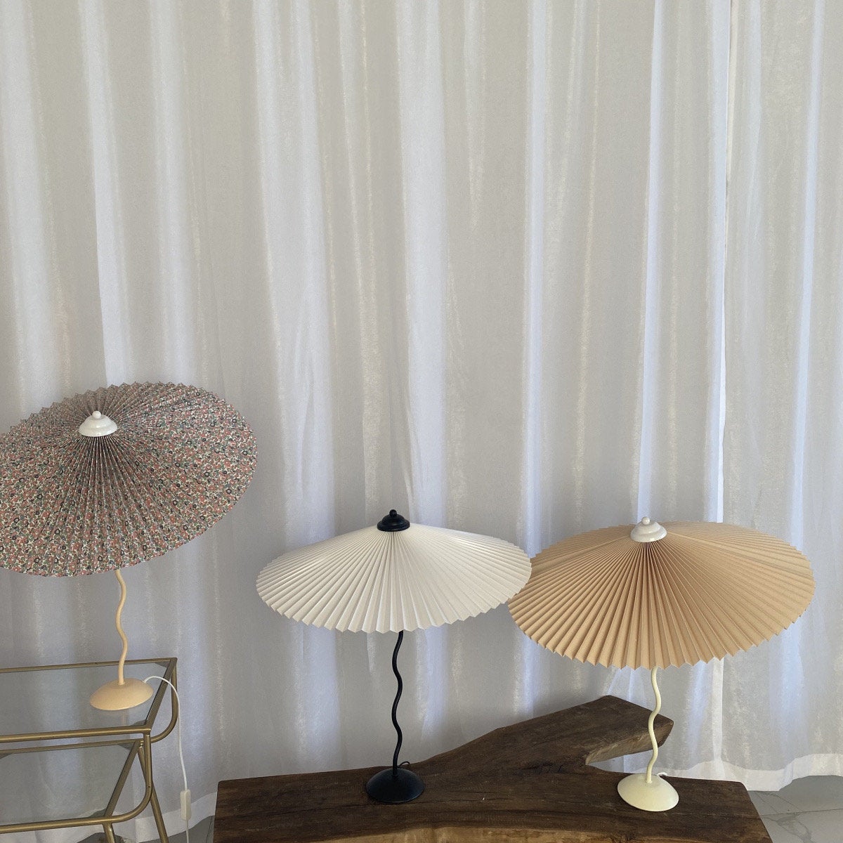 Lorav Wavy Table Lamp