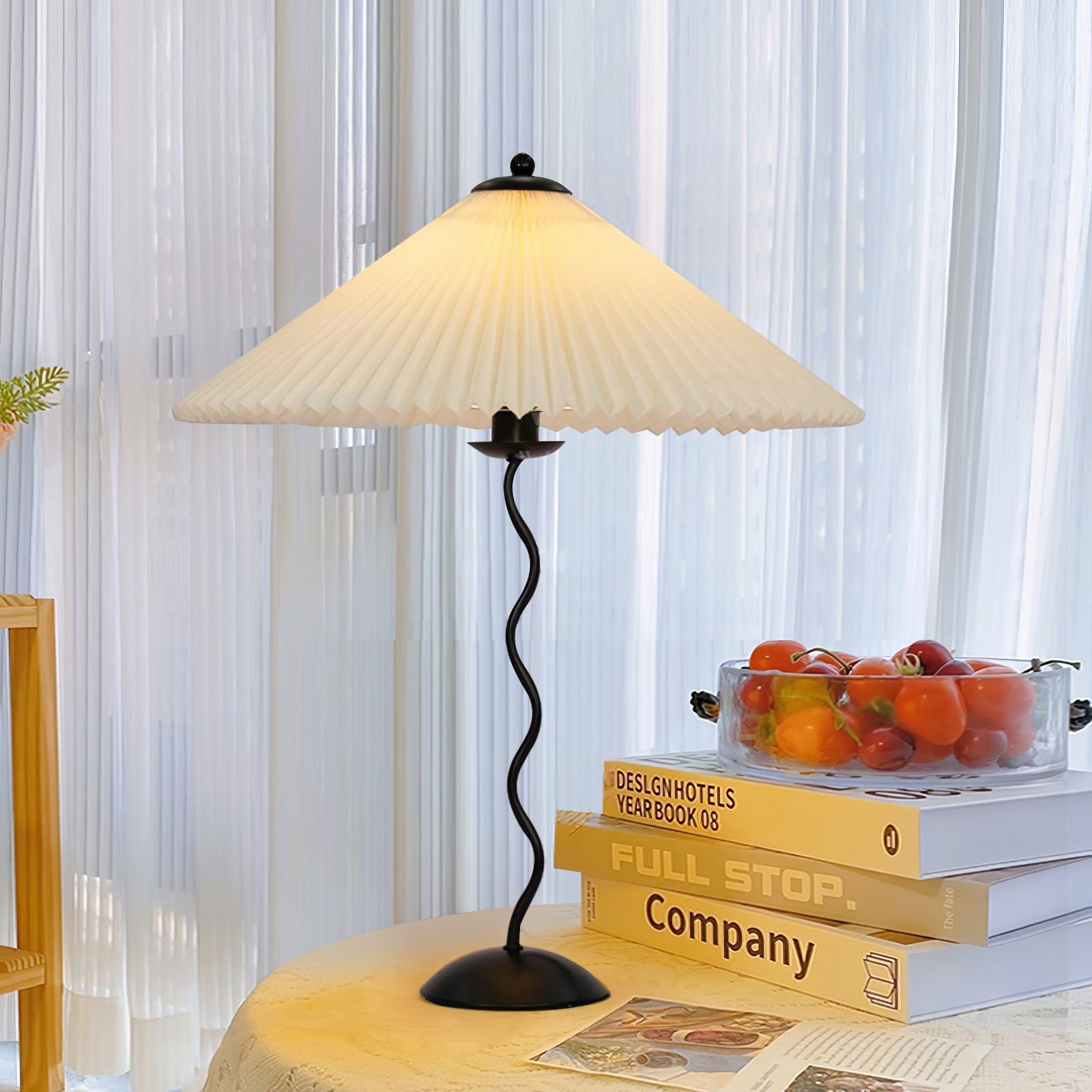 Lorav Wavy Table Lamp