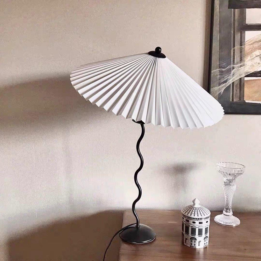 Lorav Wavy Table Lamp