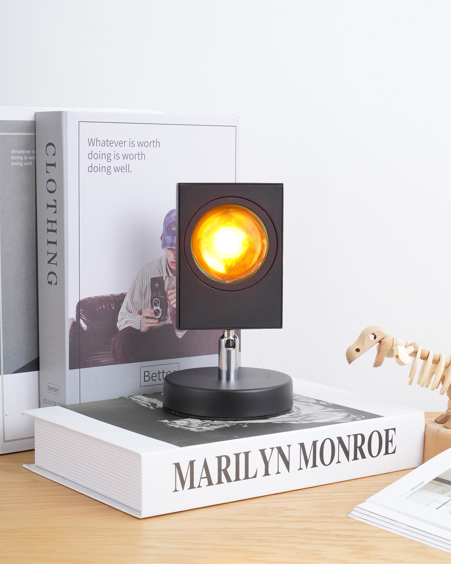 Alzelava Halo Table Lamp