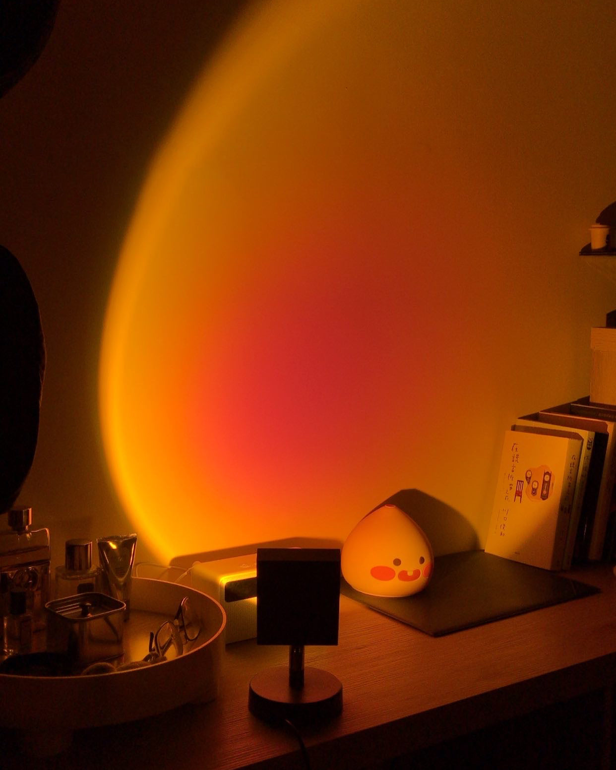 Alzelava Halo Table Lamp