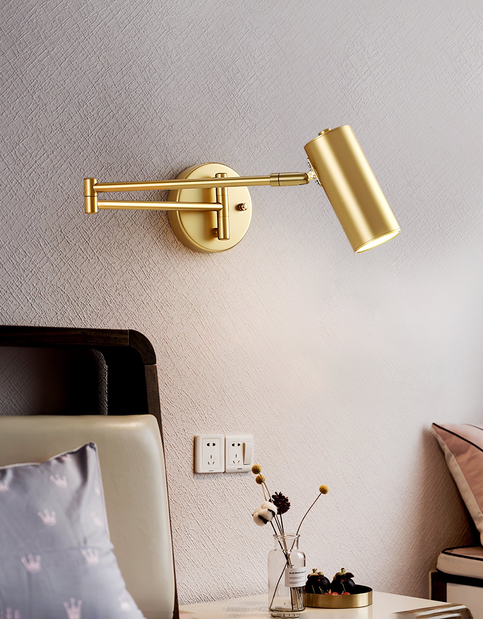 Arzanero Modern Wall Light