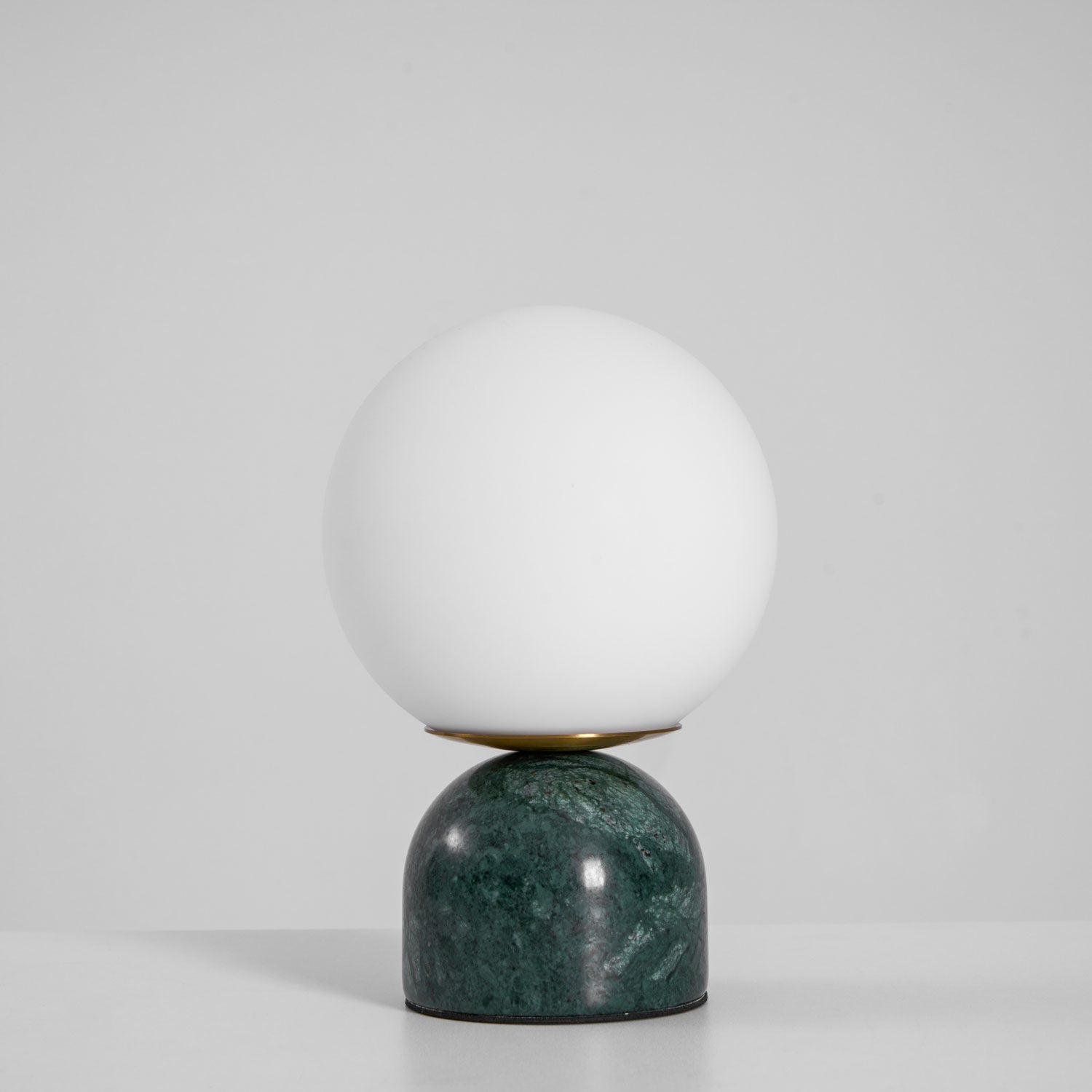 Belselia Globe Table Lamp