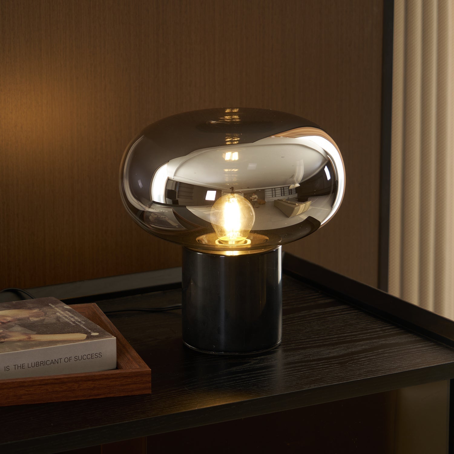 Nylson Marble Table Lamp