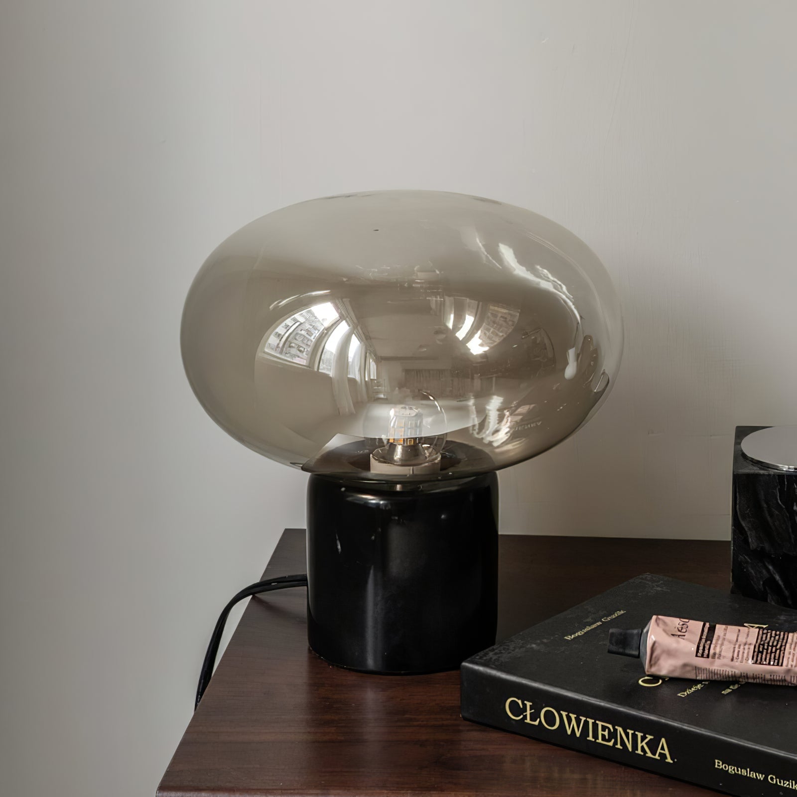 Nylson Marble Table Lamp