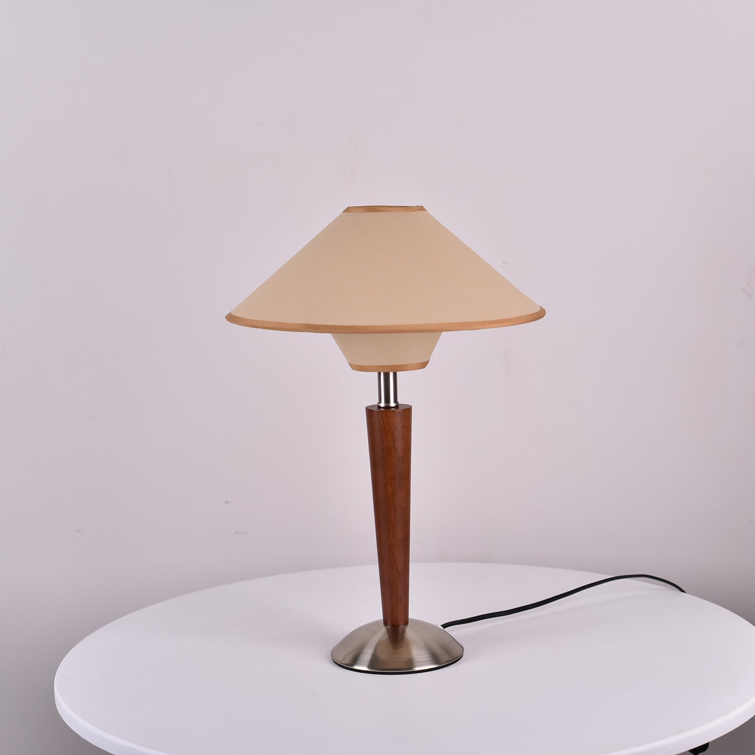 Almorino Modern Table Lamp