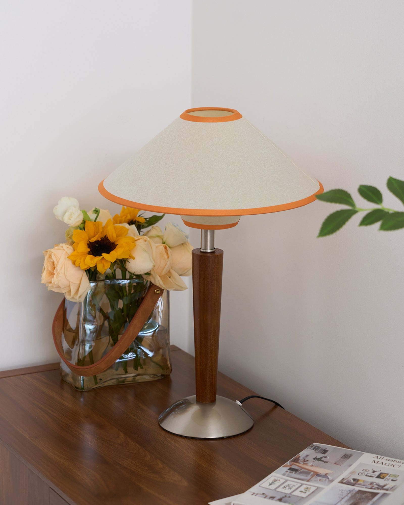 Almorino Modern Table Lamp