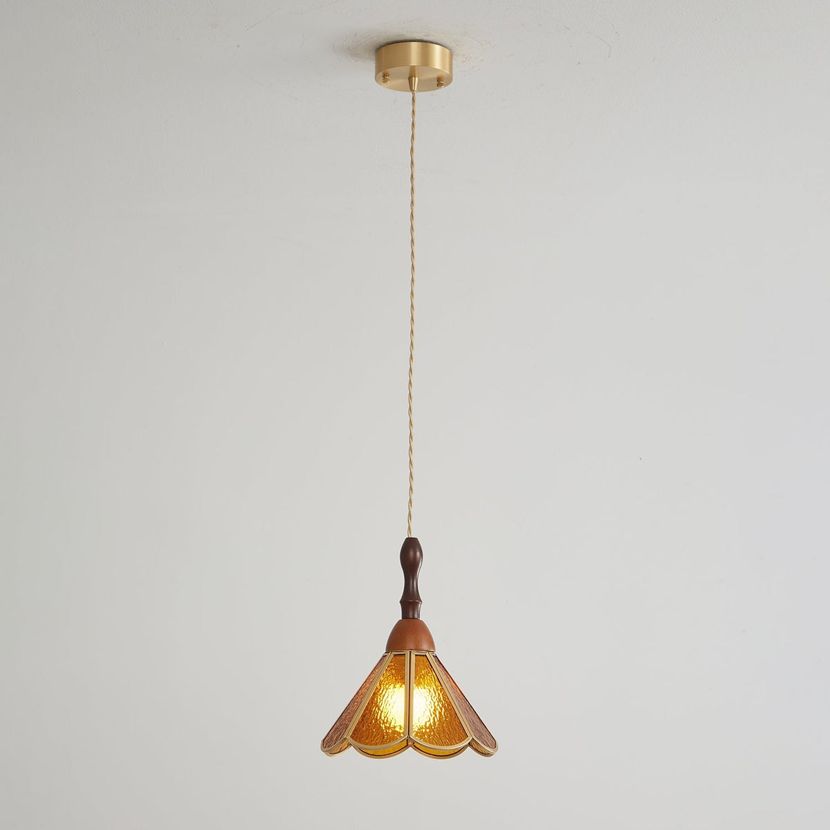 Tiffany Stained Glass Pendant Lamp - Vakkerlight