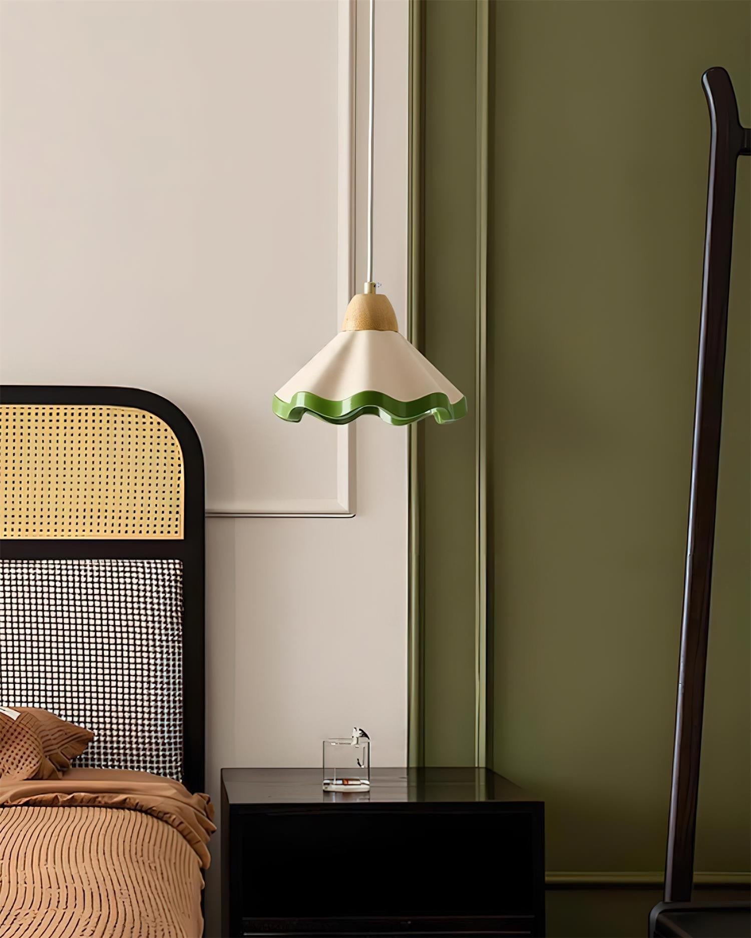 Najano Scalloped Pendant Light