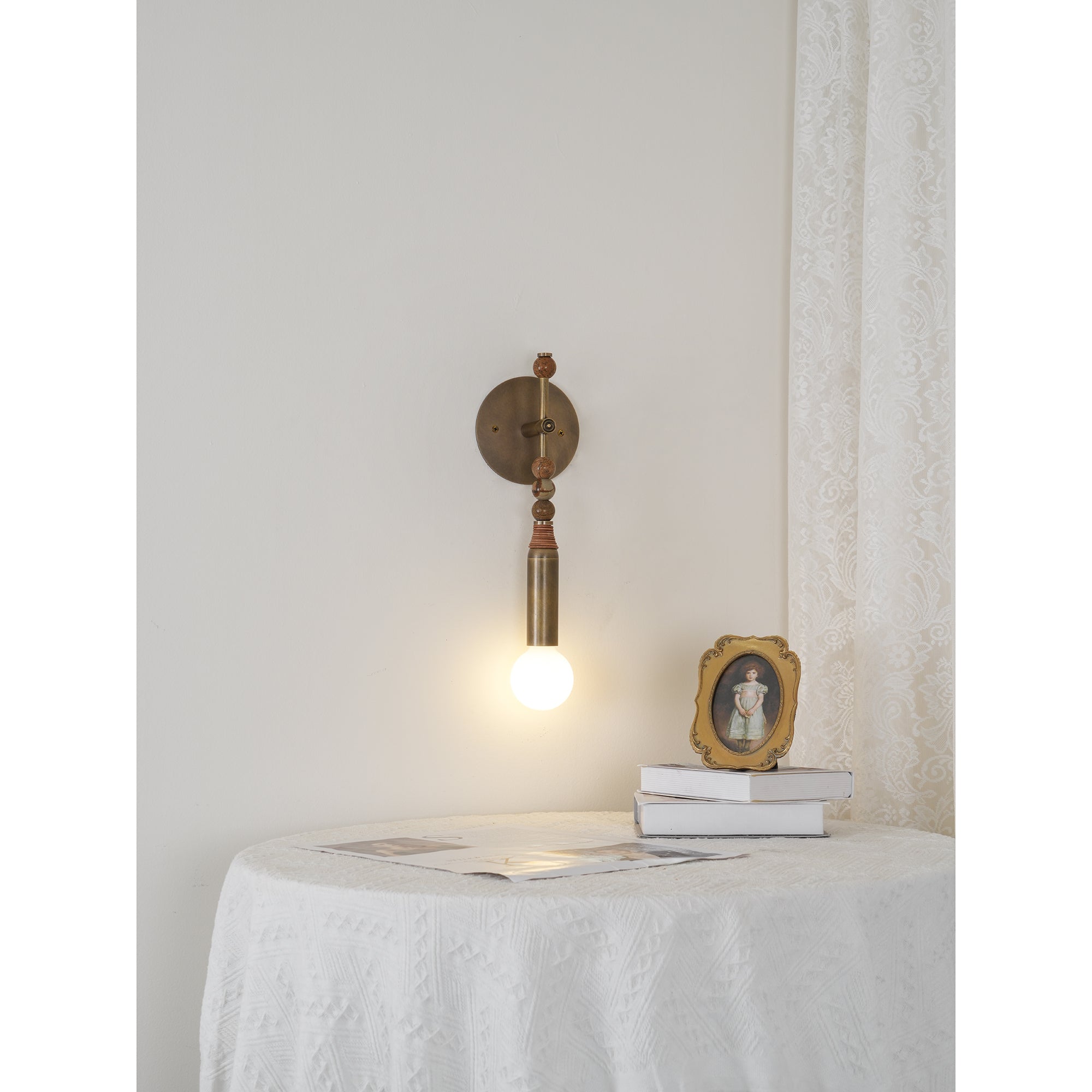Bealyo Wall Light