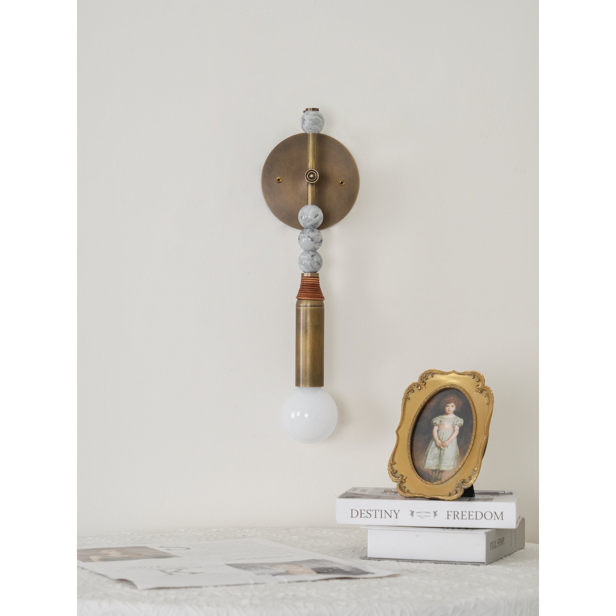 Bealyo Wall Light
