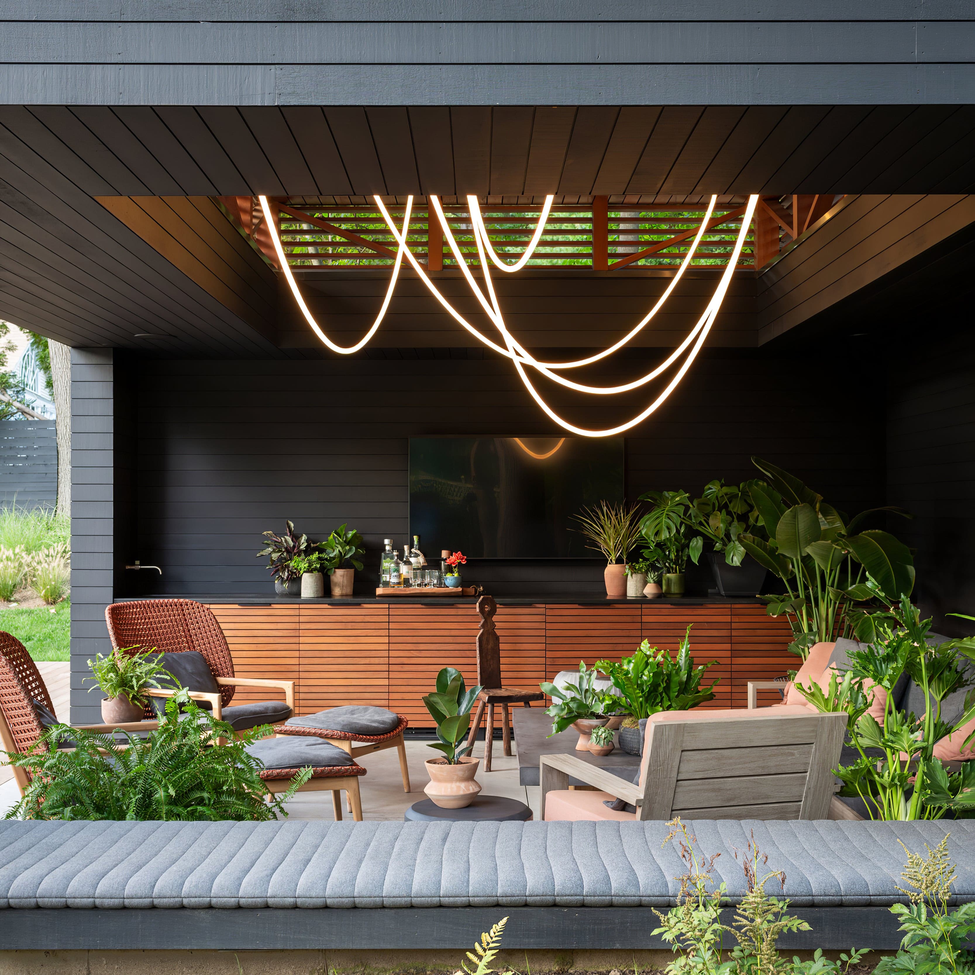 Okanira Flexible Pendant Light