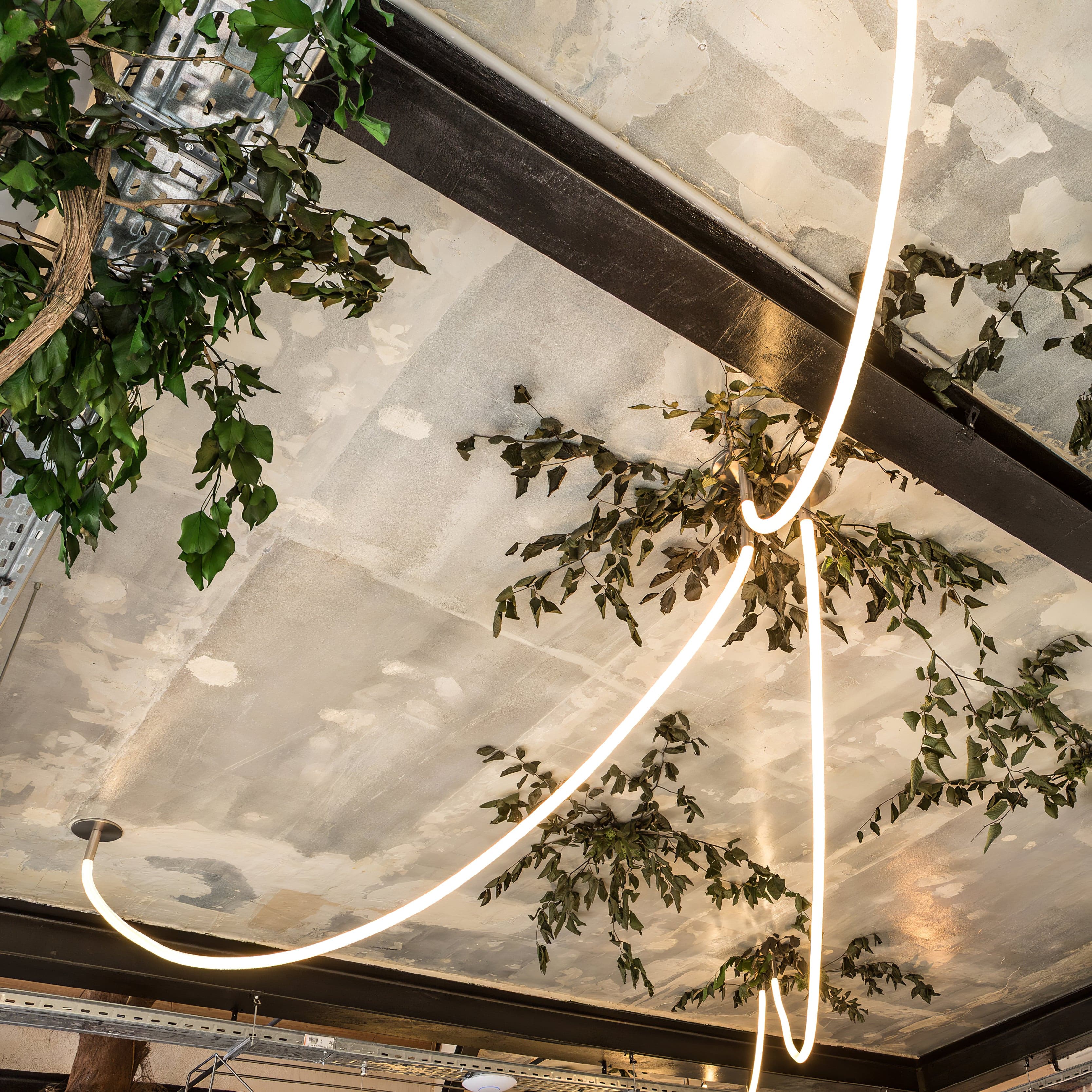 Okanira Flexible Pendant Light
