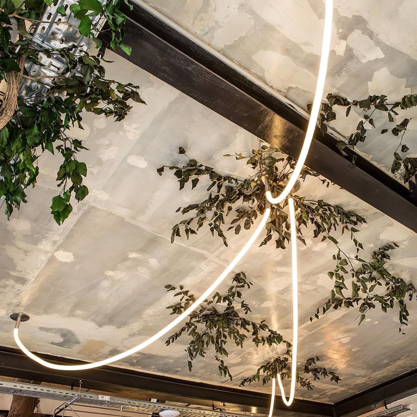 Okanira Flexible Pendant Light