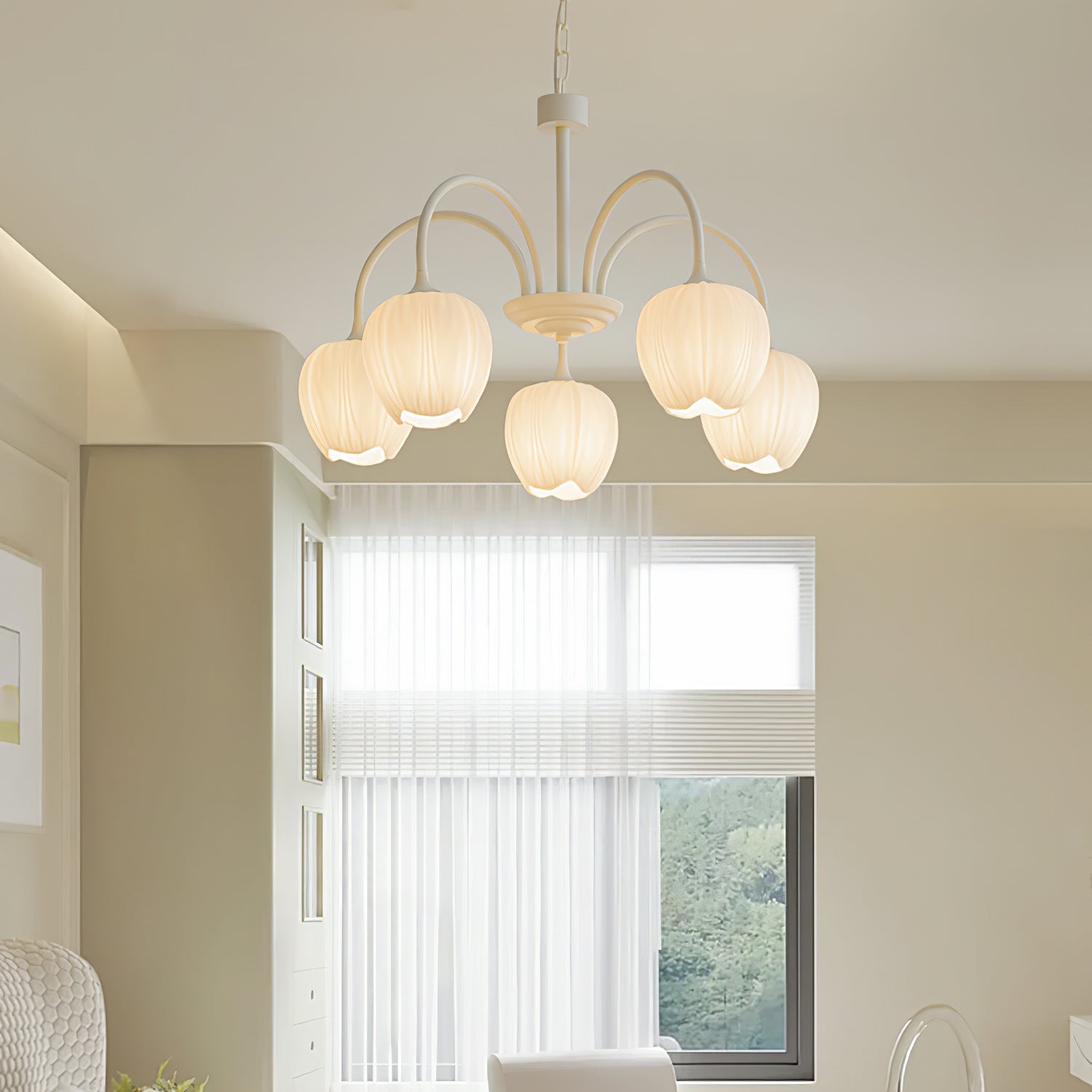 Alevovaor Tulip Chandelier