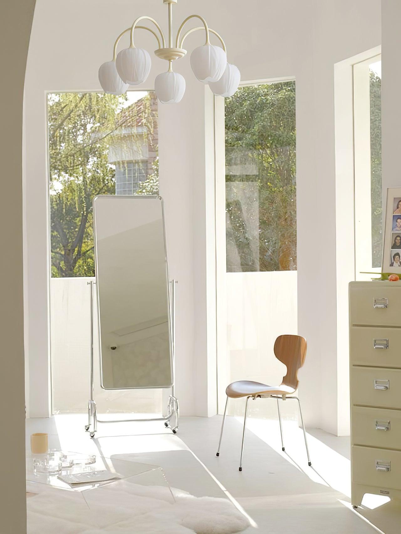Alevovaor Tulip Chandelier