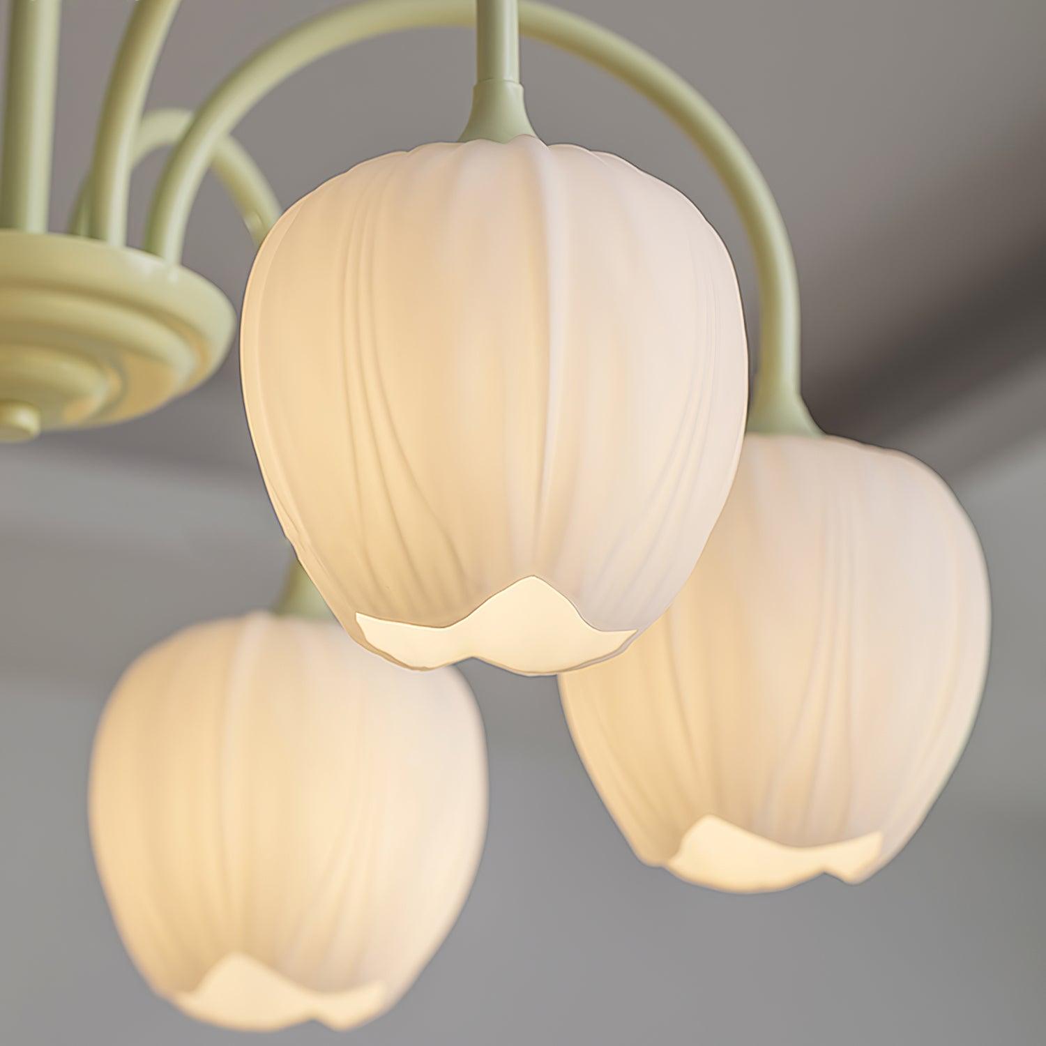 Alevovaor Tulip Chandelier