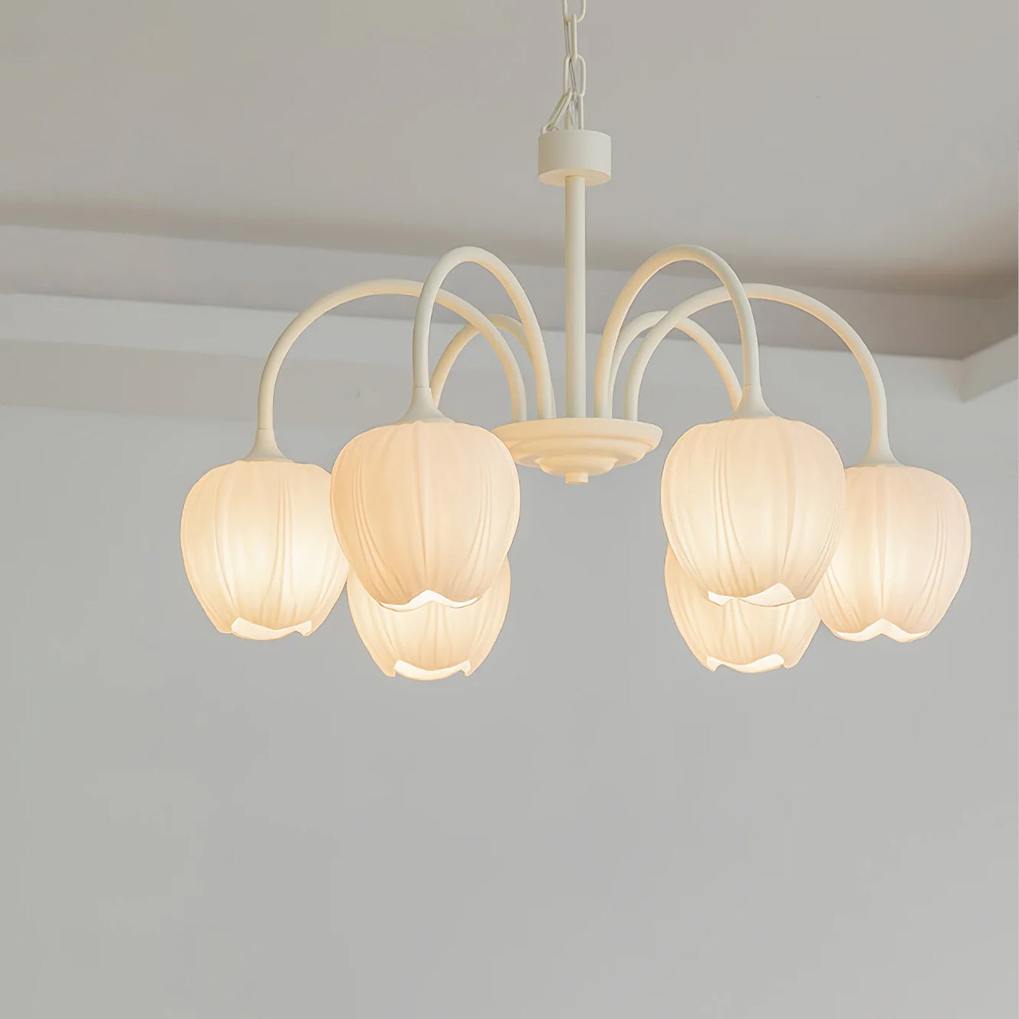 Alevovaor Tulip Chandelier