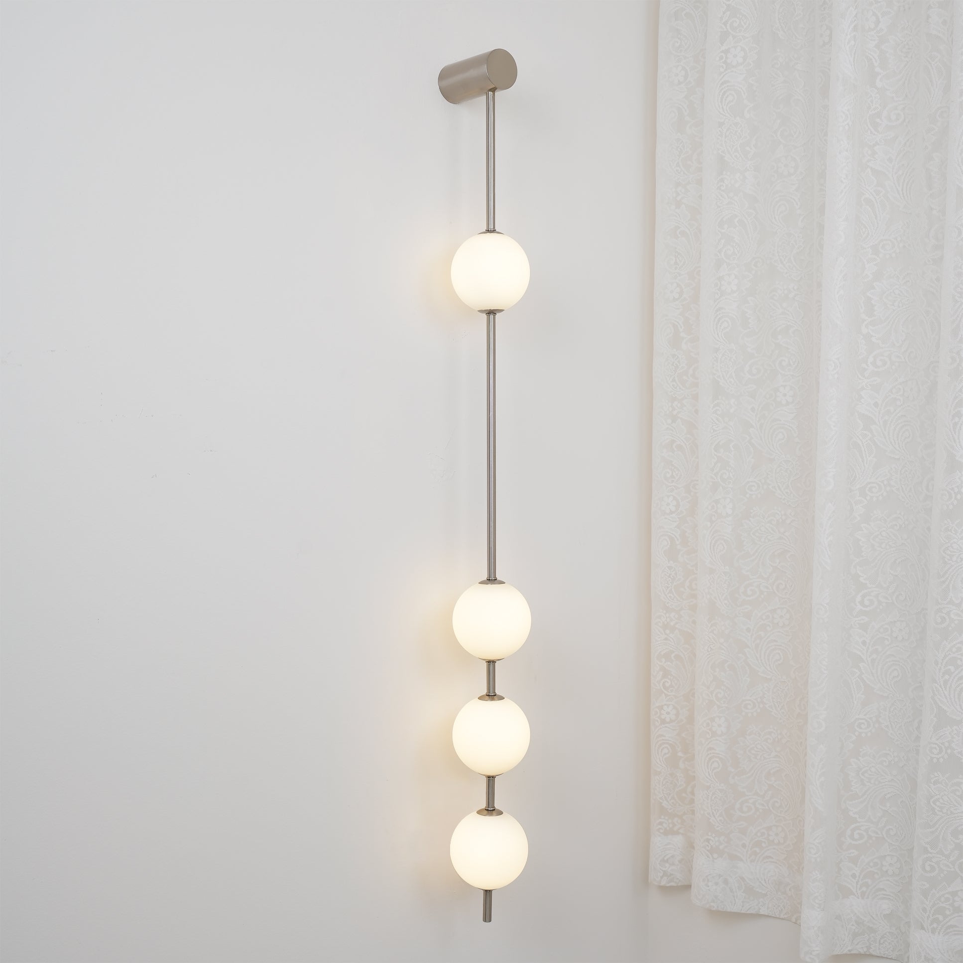 Votello Globe Wall Light