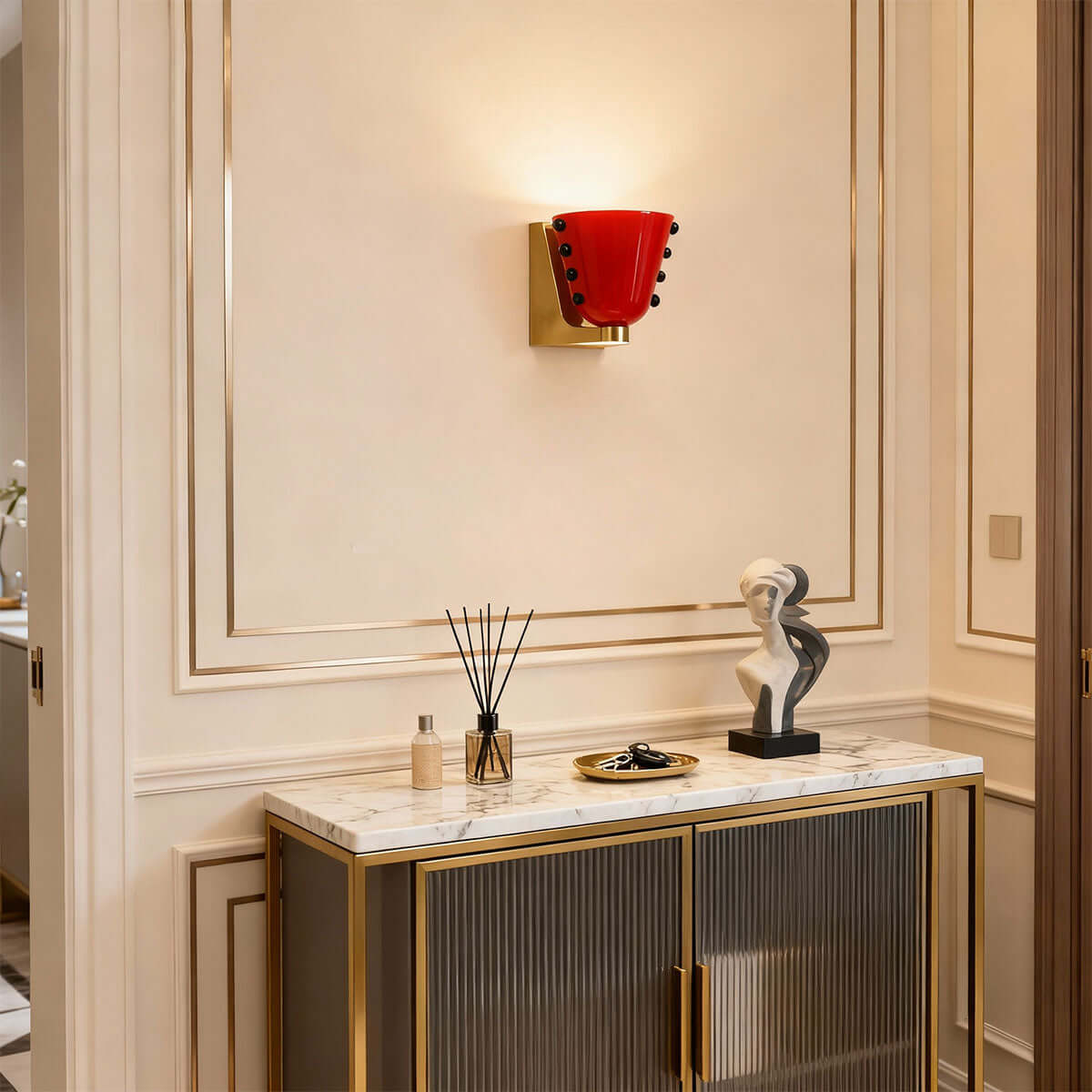 Ubavelo Wall Light