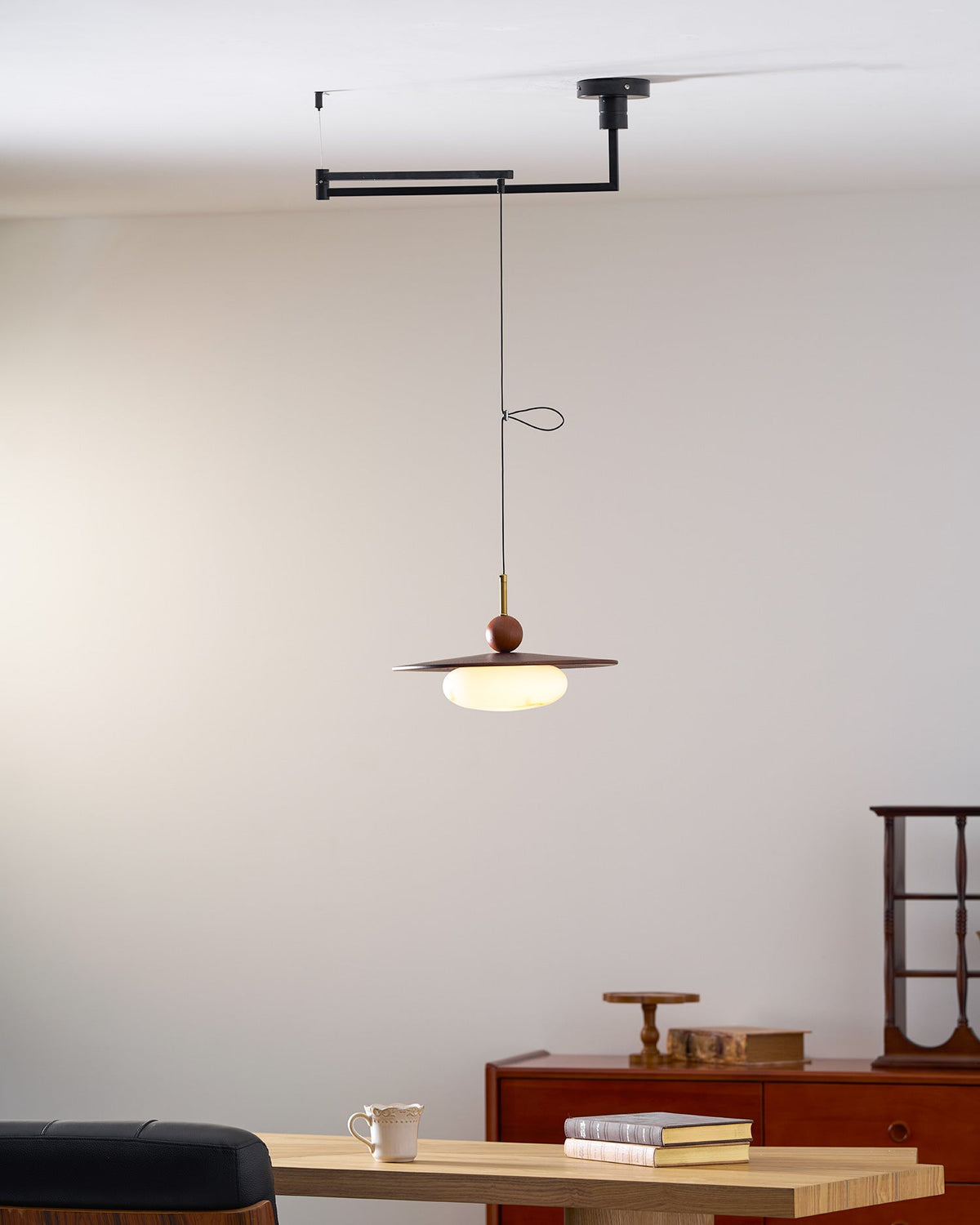 Hebor Adjustable Pendant Light